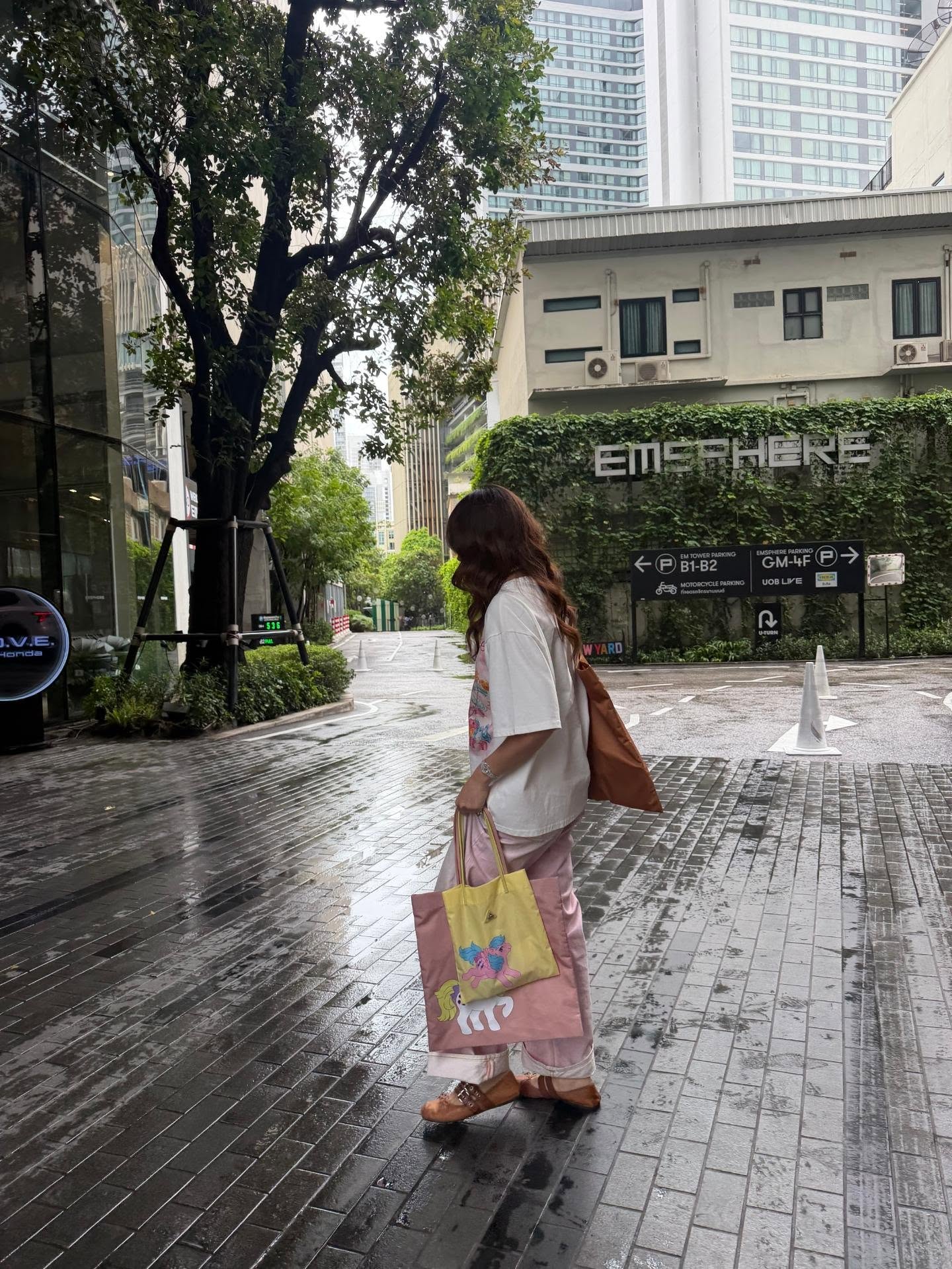 ชมพู่ - อารยา เอ ฮาร์เก็ต