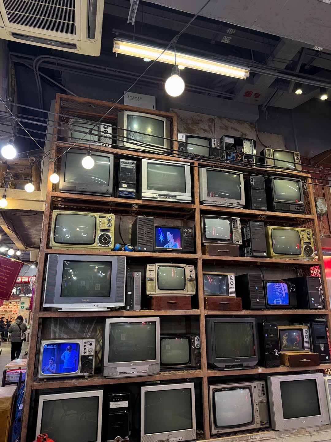 เทอร์โบ - ชนกชนม์ บุญมานะวงศ์