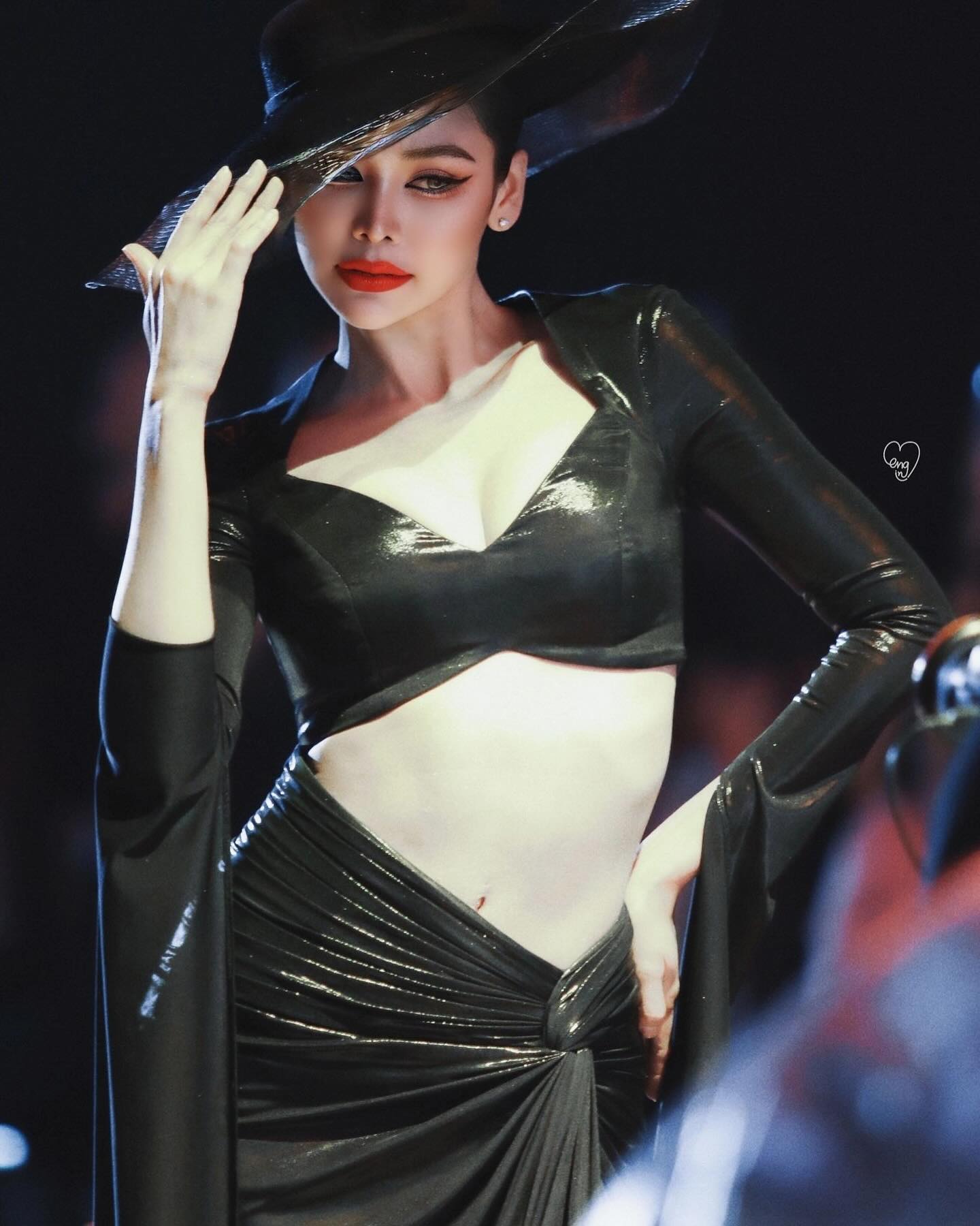 อิงฟ้า วราหะ