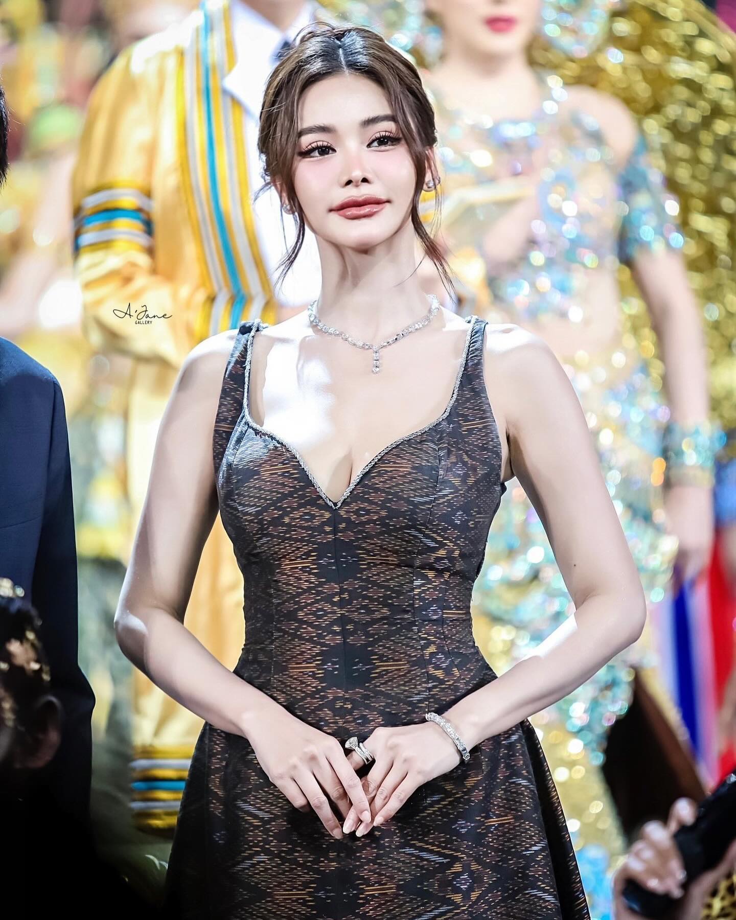 อิงฟ้า วราหะ