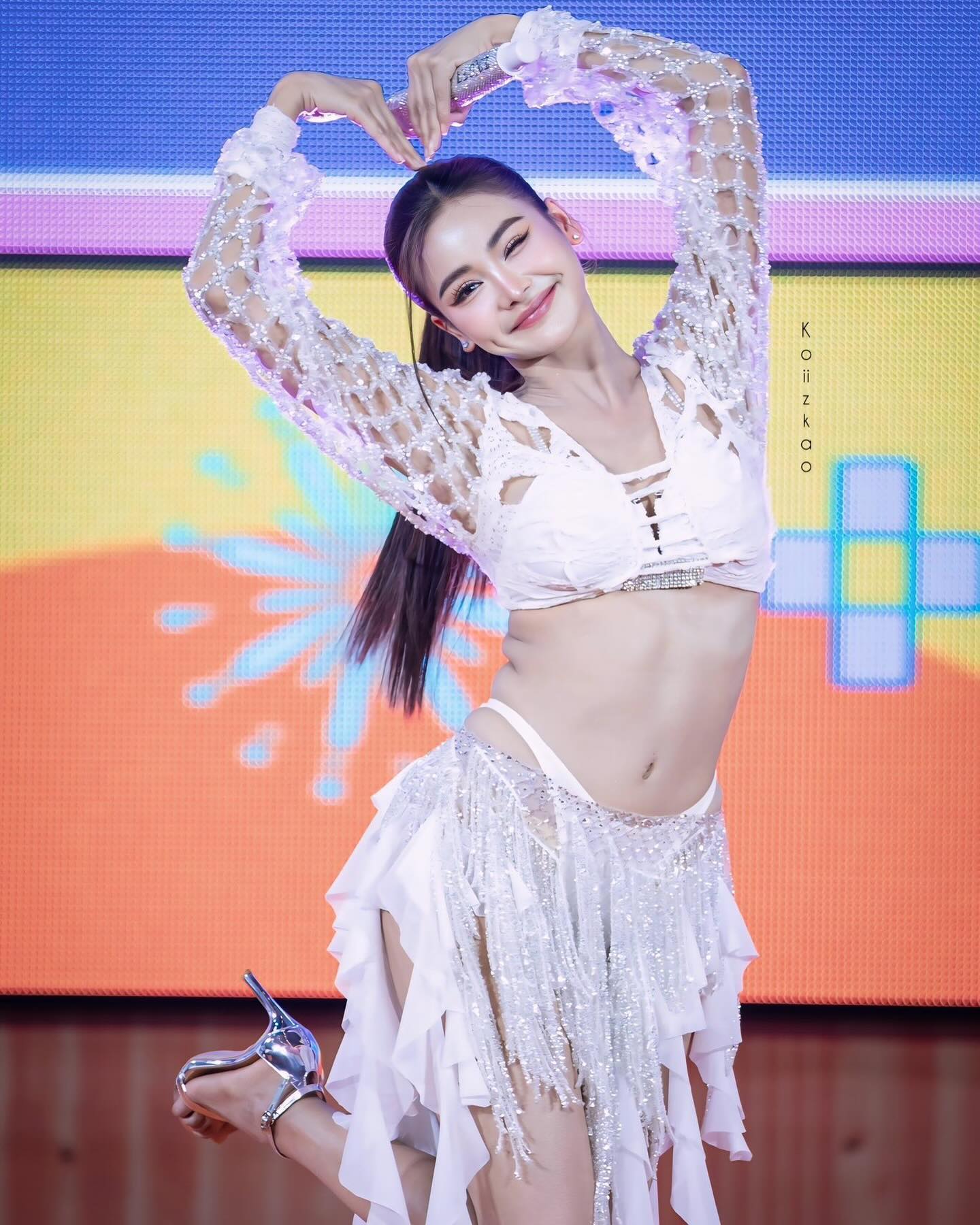 อิงฟ้า วราหะ