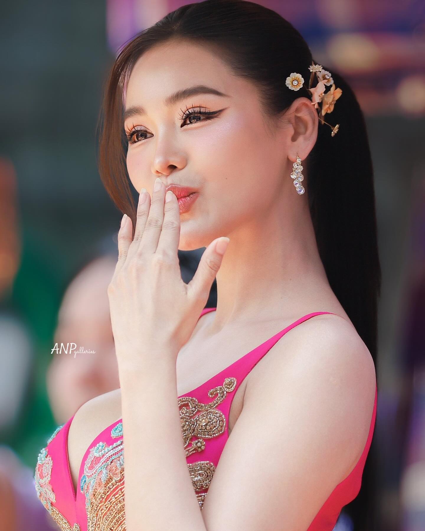 อิงฟ้า วราหะ