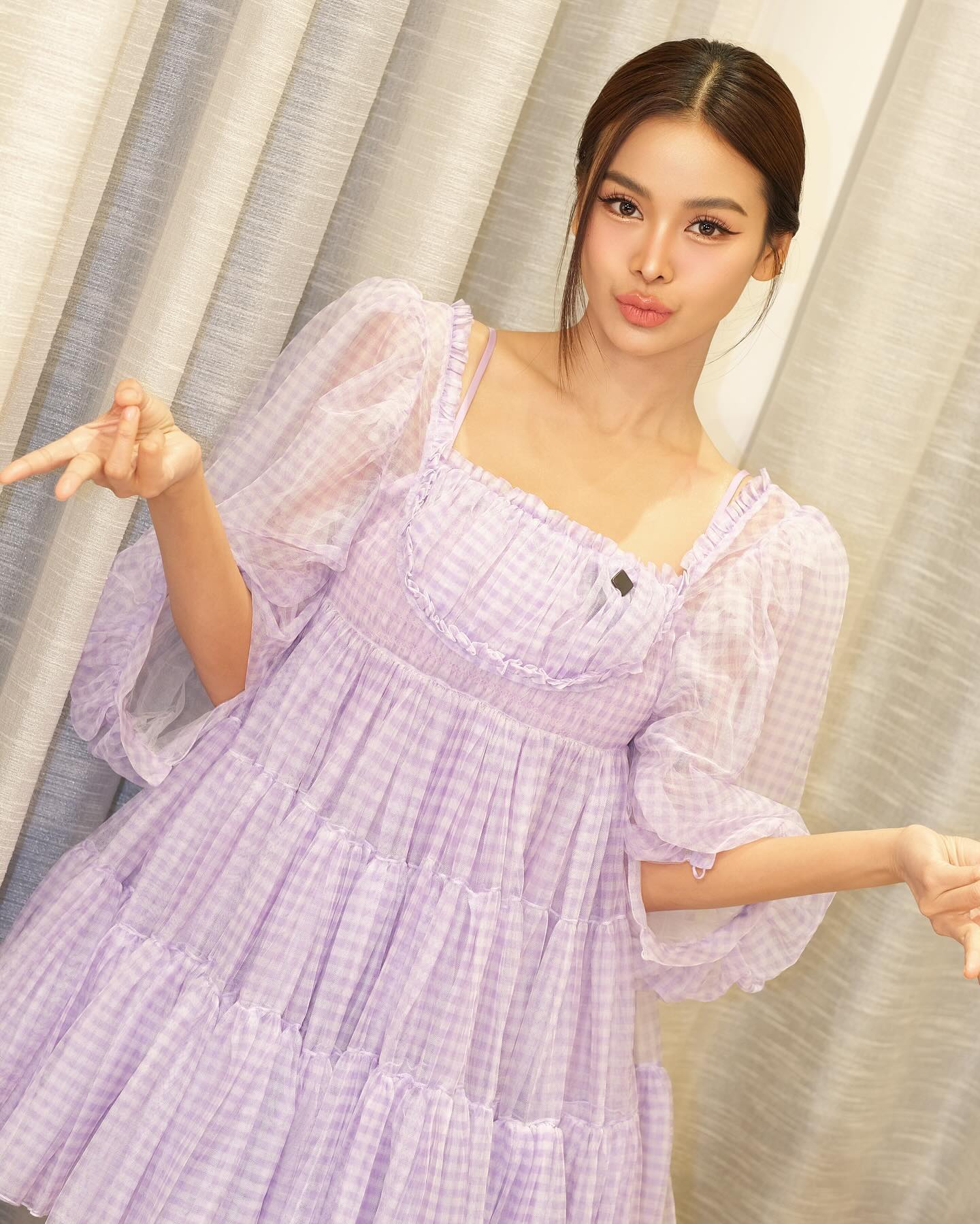 อิงฟ้า วราหะ