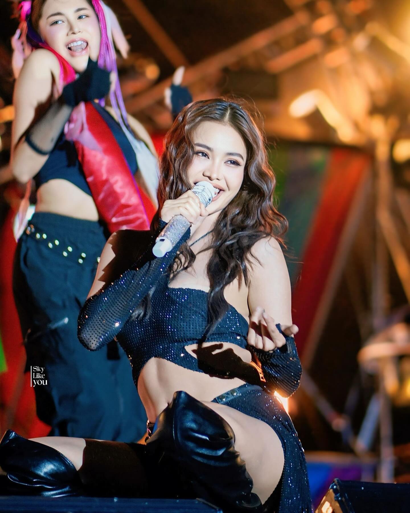 อิงฟ้า วราหะ
