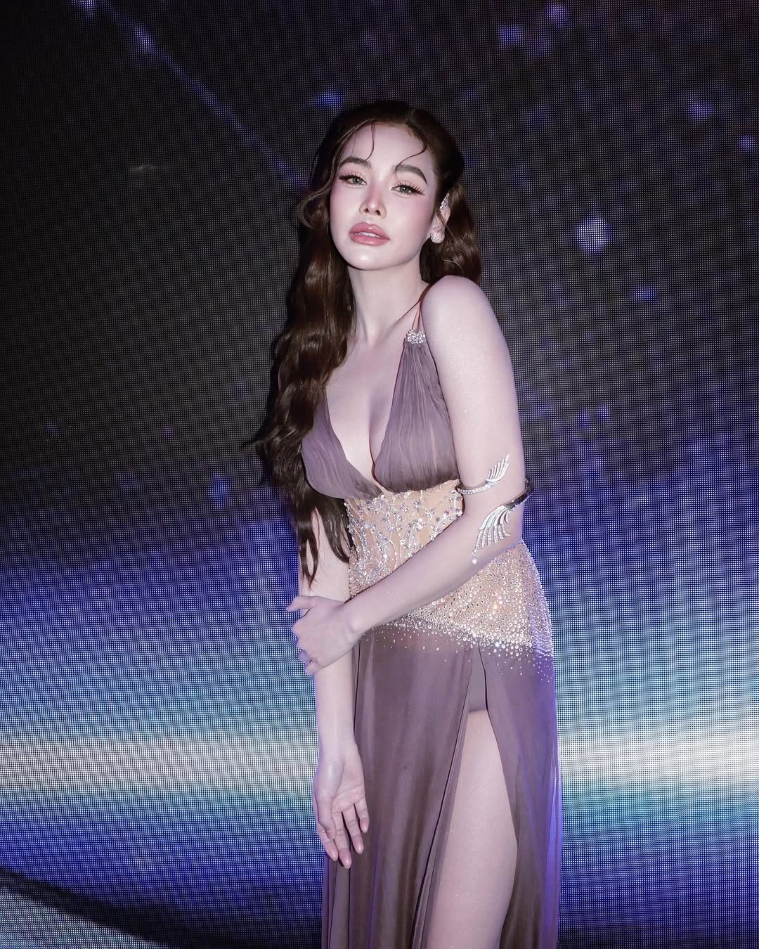 อิงฟ้า วราหะ