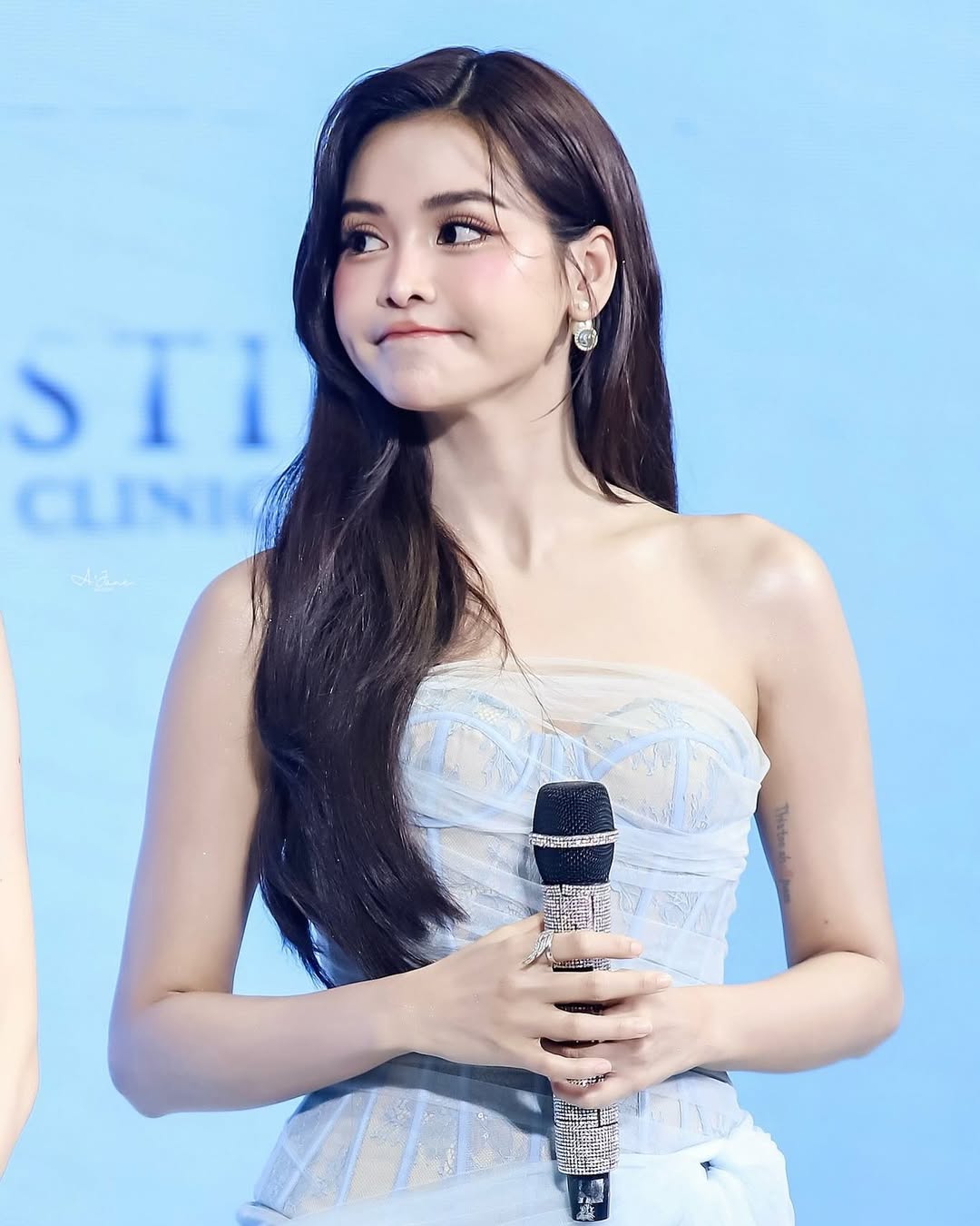 อิงฟ้า วราหะ