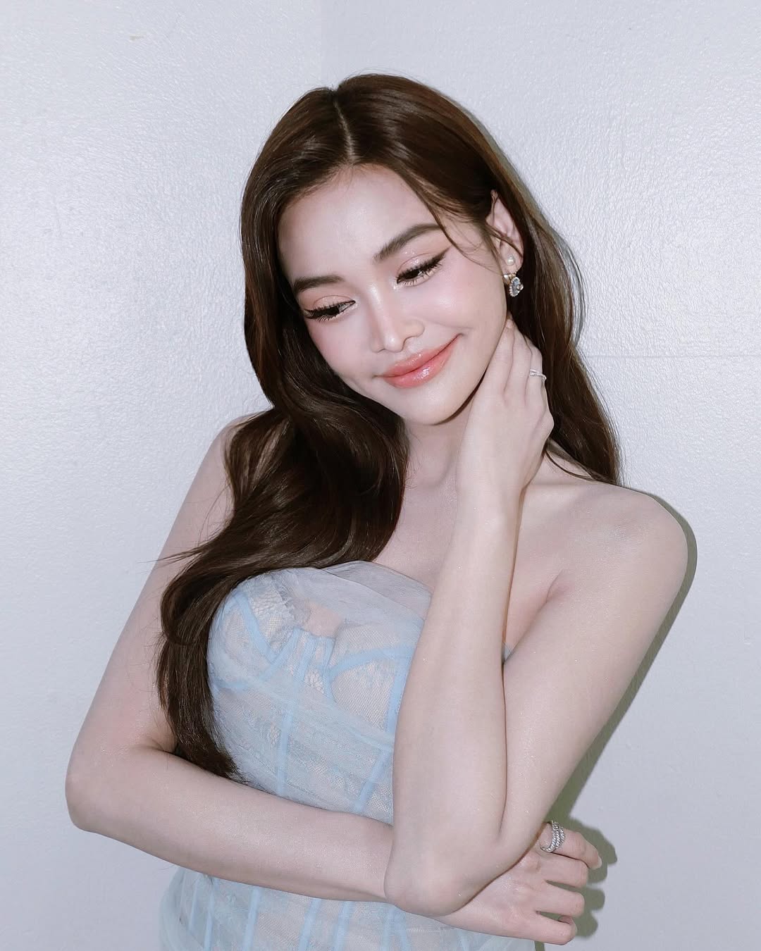 อิงฟ้า วราหะ