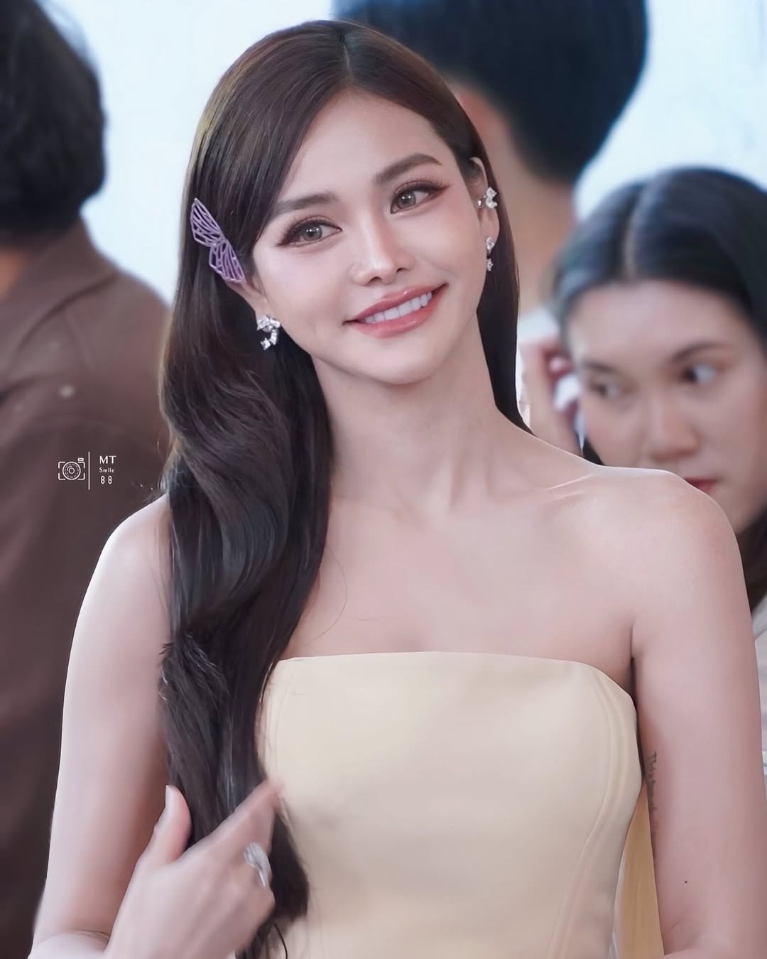 อิงฟ้า วราหะ