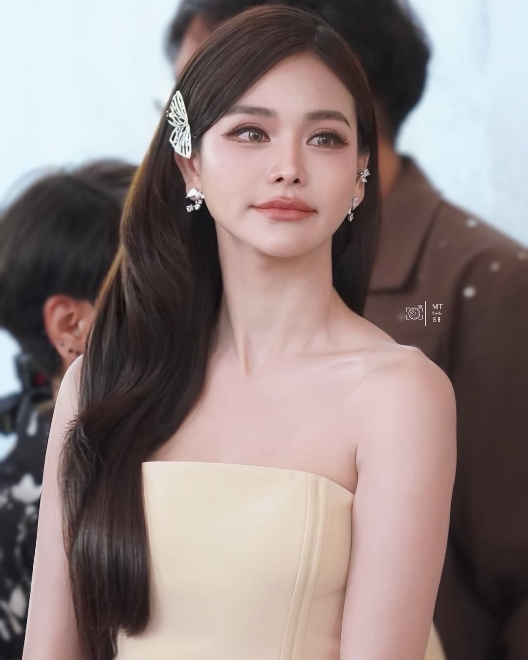 อิงฟ้า วราหะ