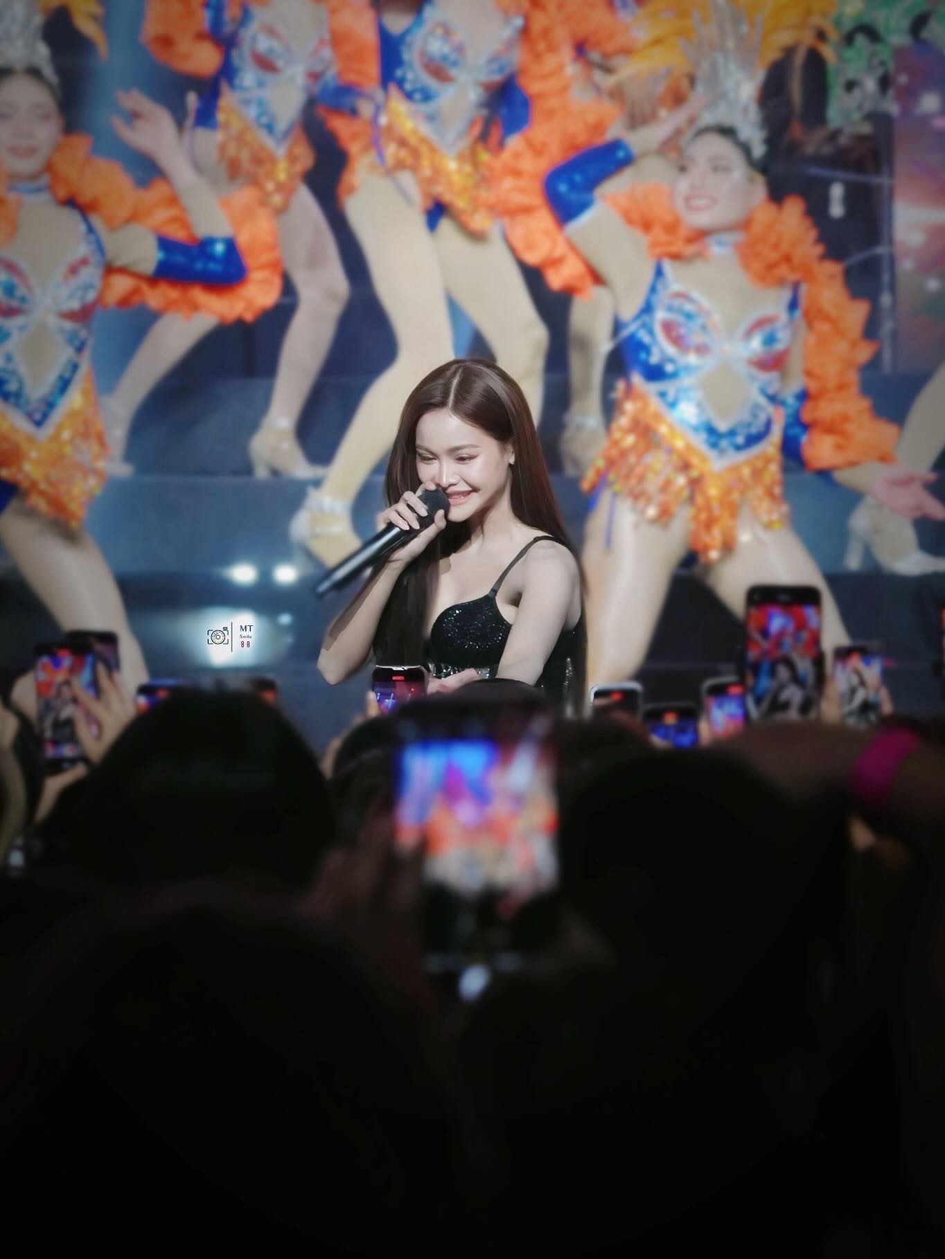 อิงฟ้า วราหะ