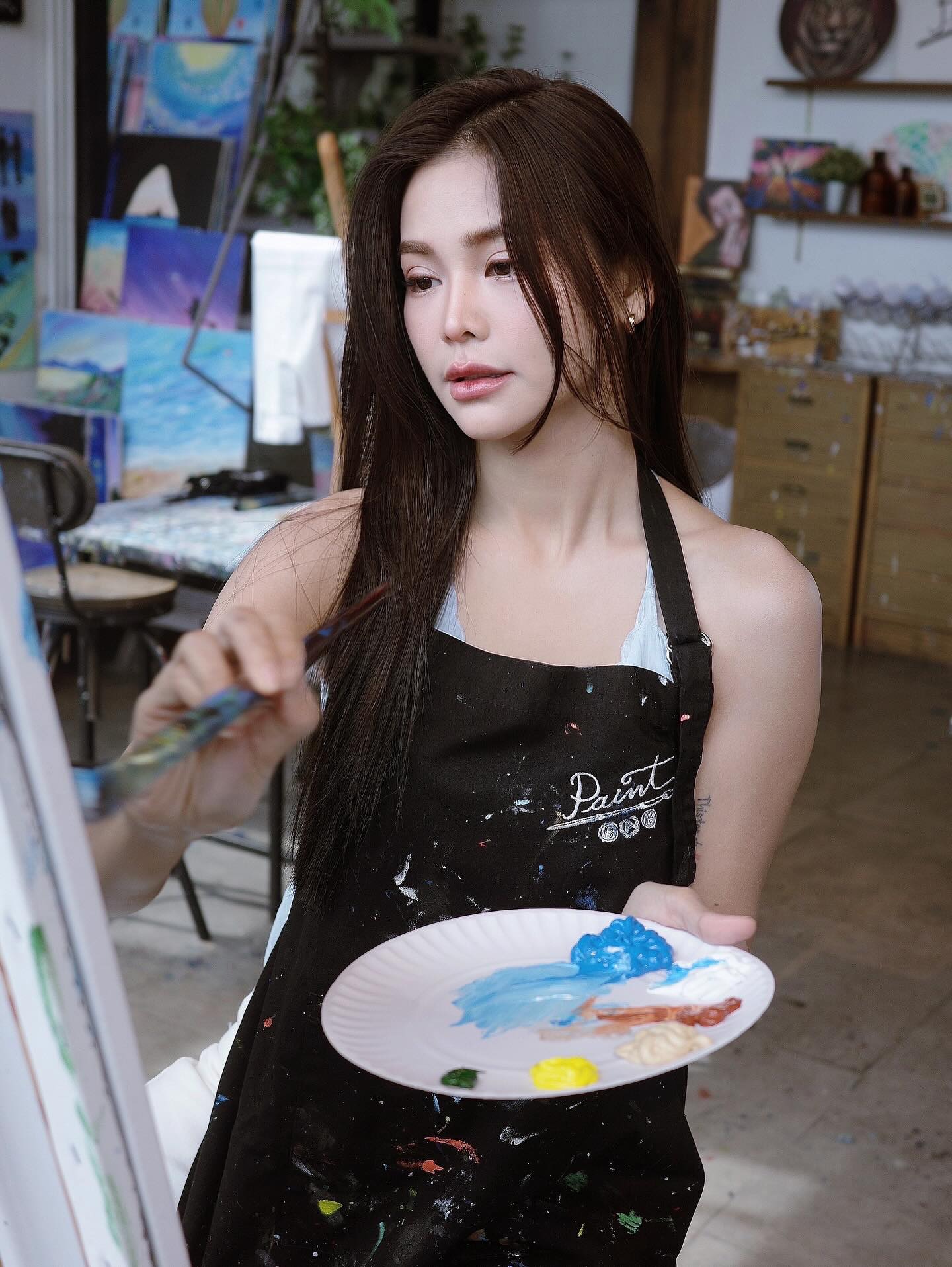 อิงฟ้า วราหะ