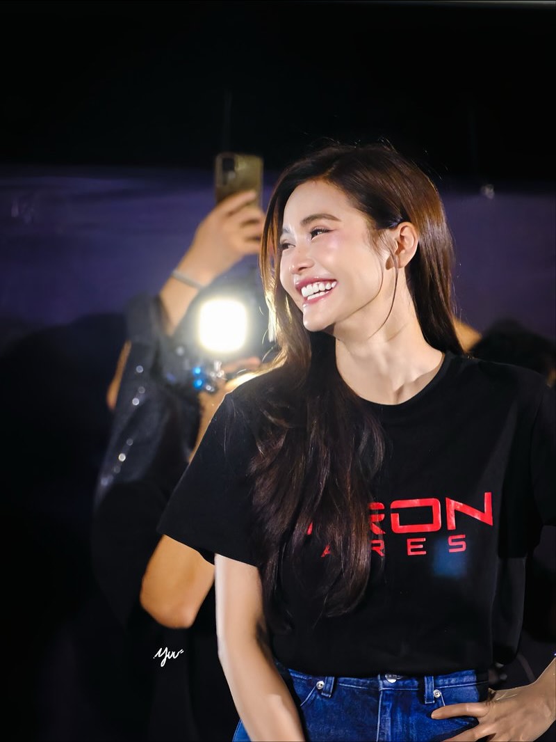 อิงฟ้า วราหะ