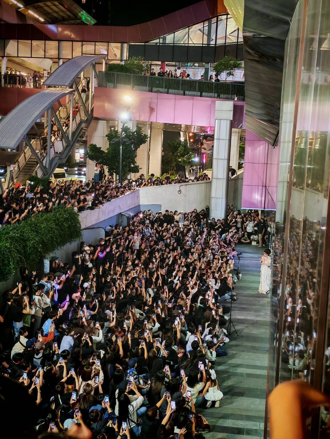 อิงฟ้า วราหะ