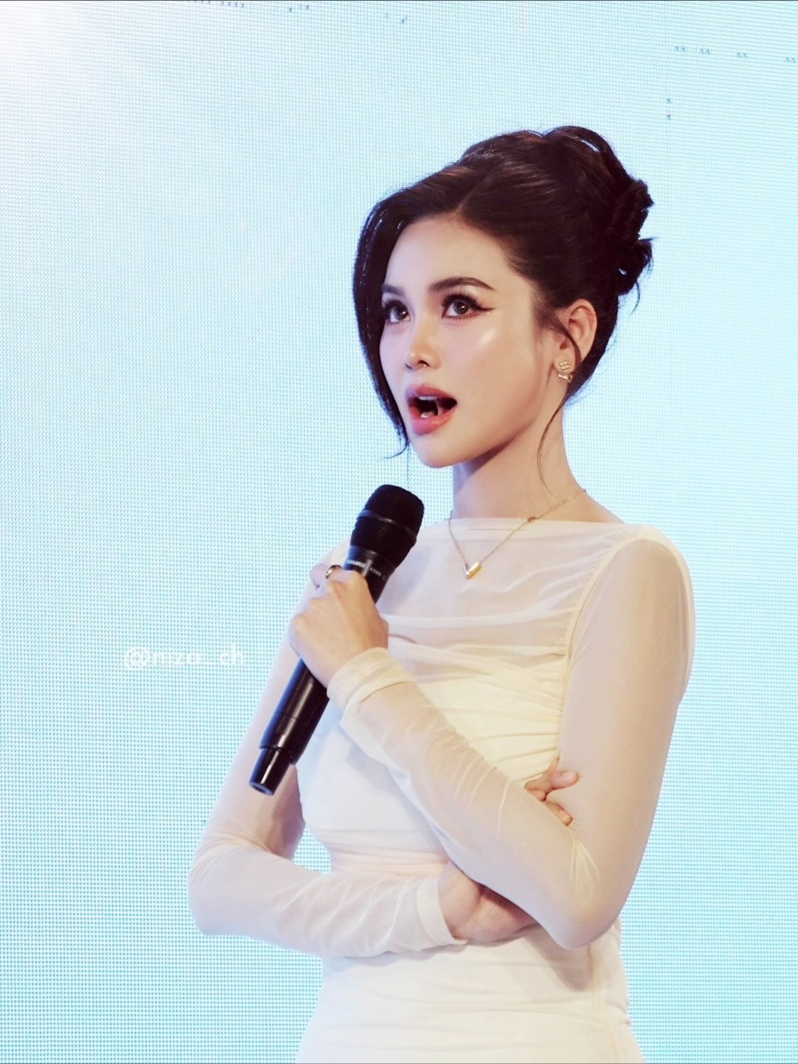 อิงฟ้า วราหะ