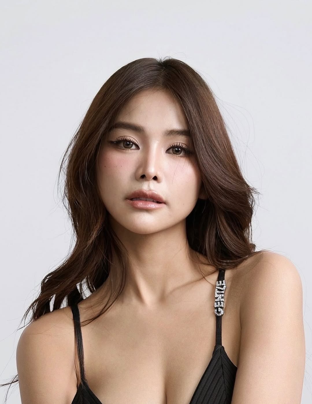 อิงฟ้า วราหะ