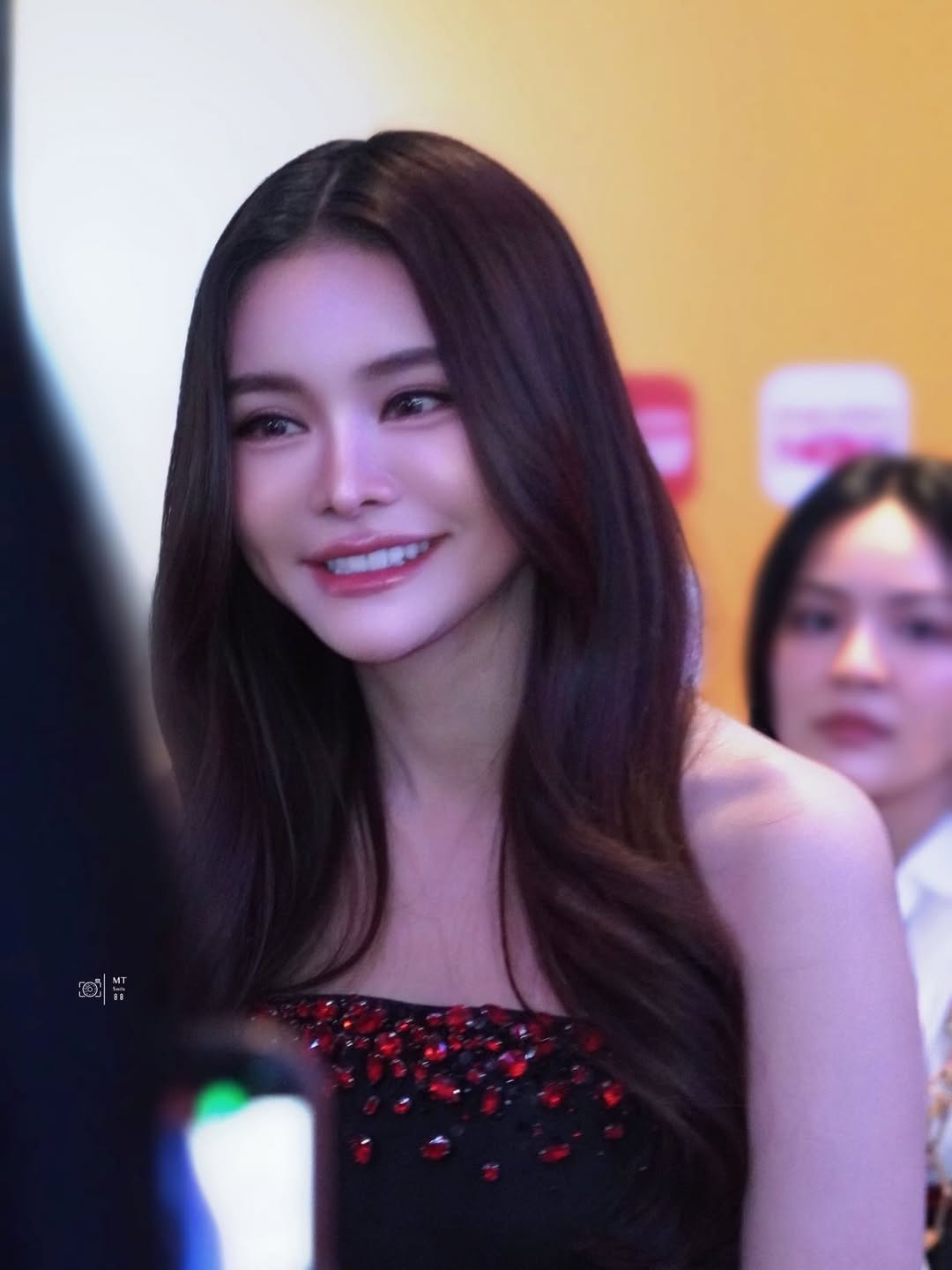 อิงฟ้า วราหะ