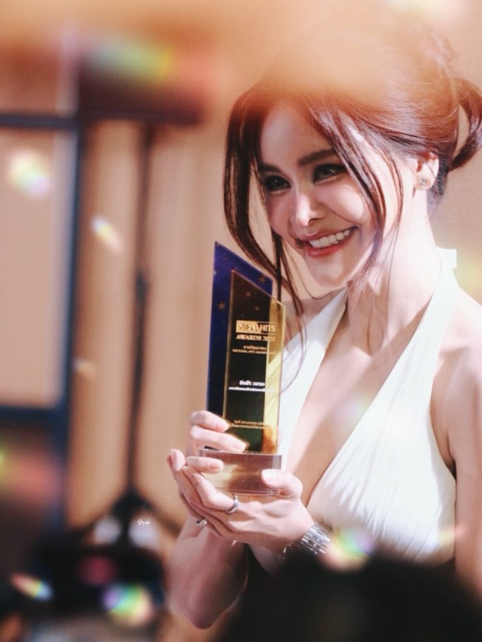 อิงฟ้า วราหะ