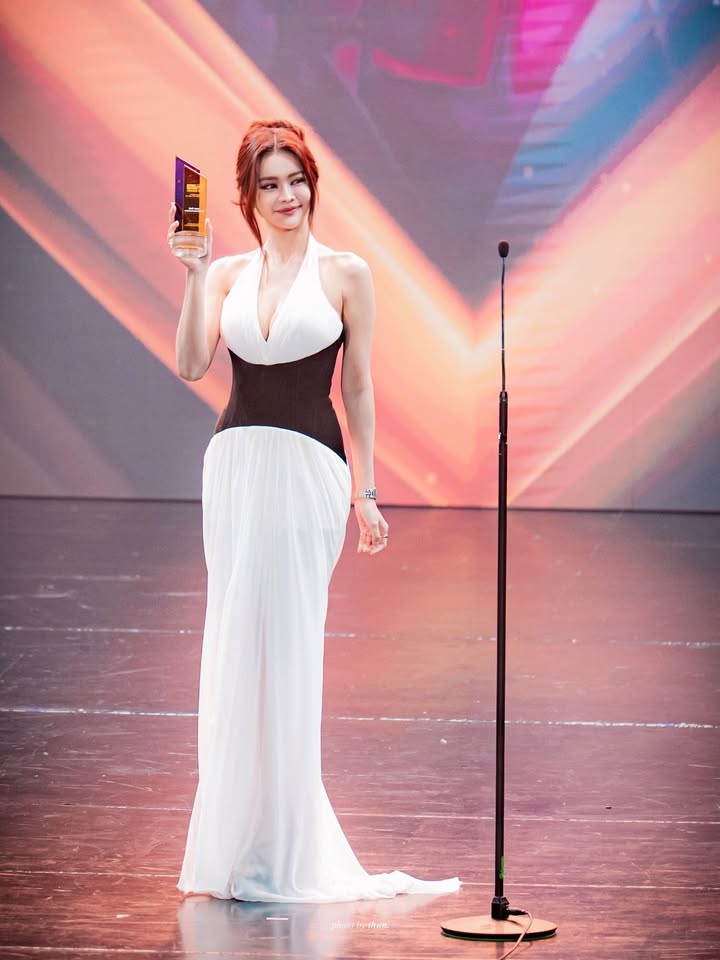 อิงฟ้า วราหะ