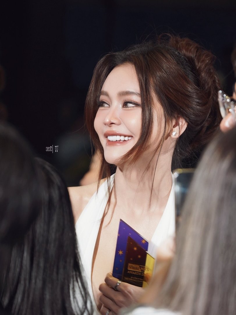 อิงฟ้า วราหะ