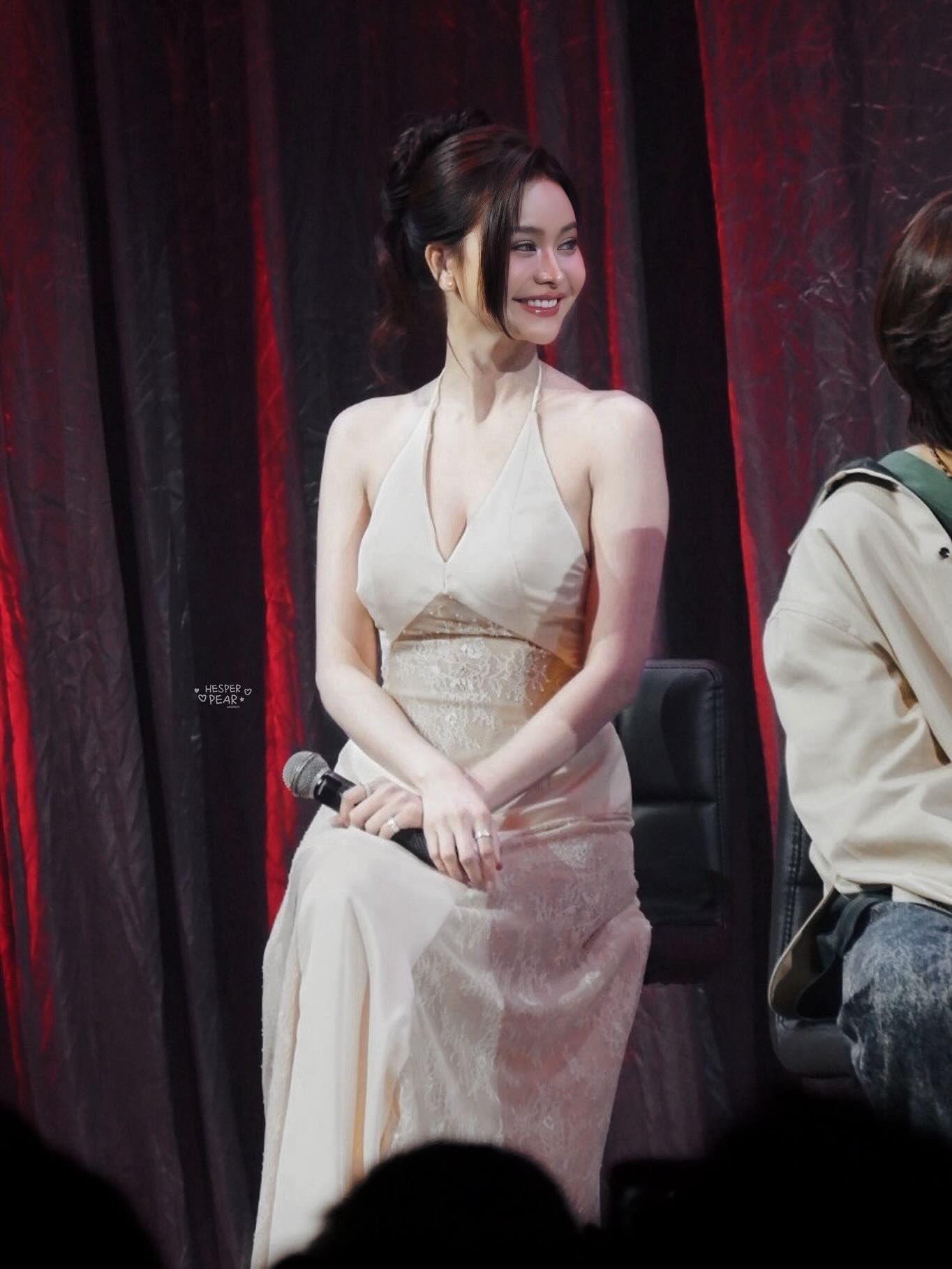 อิงฟ้า วราหะ