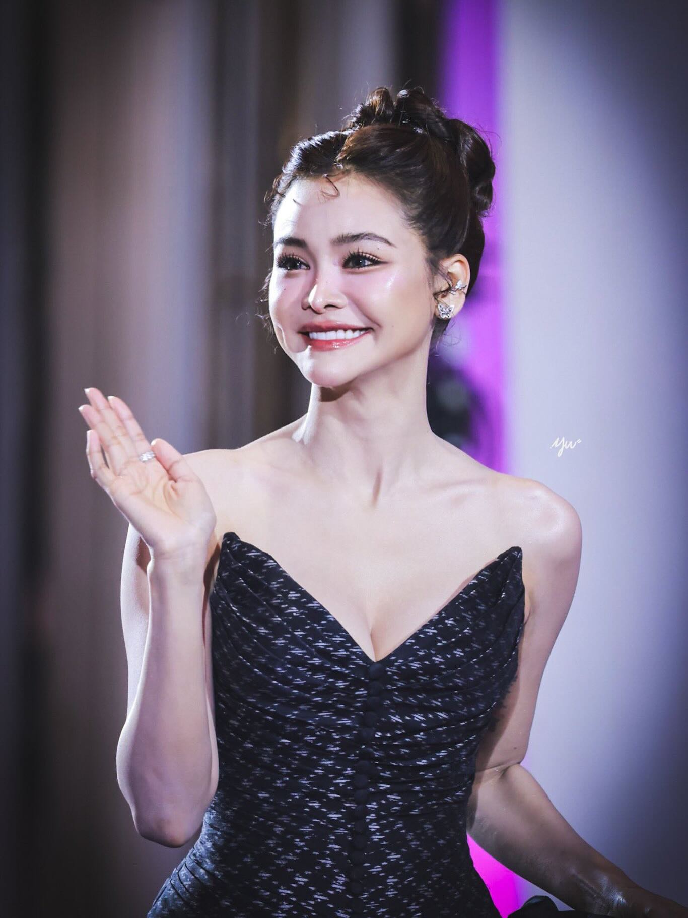 อิงฟ้า วราหะ