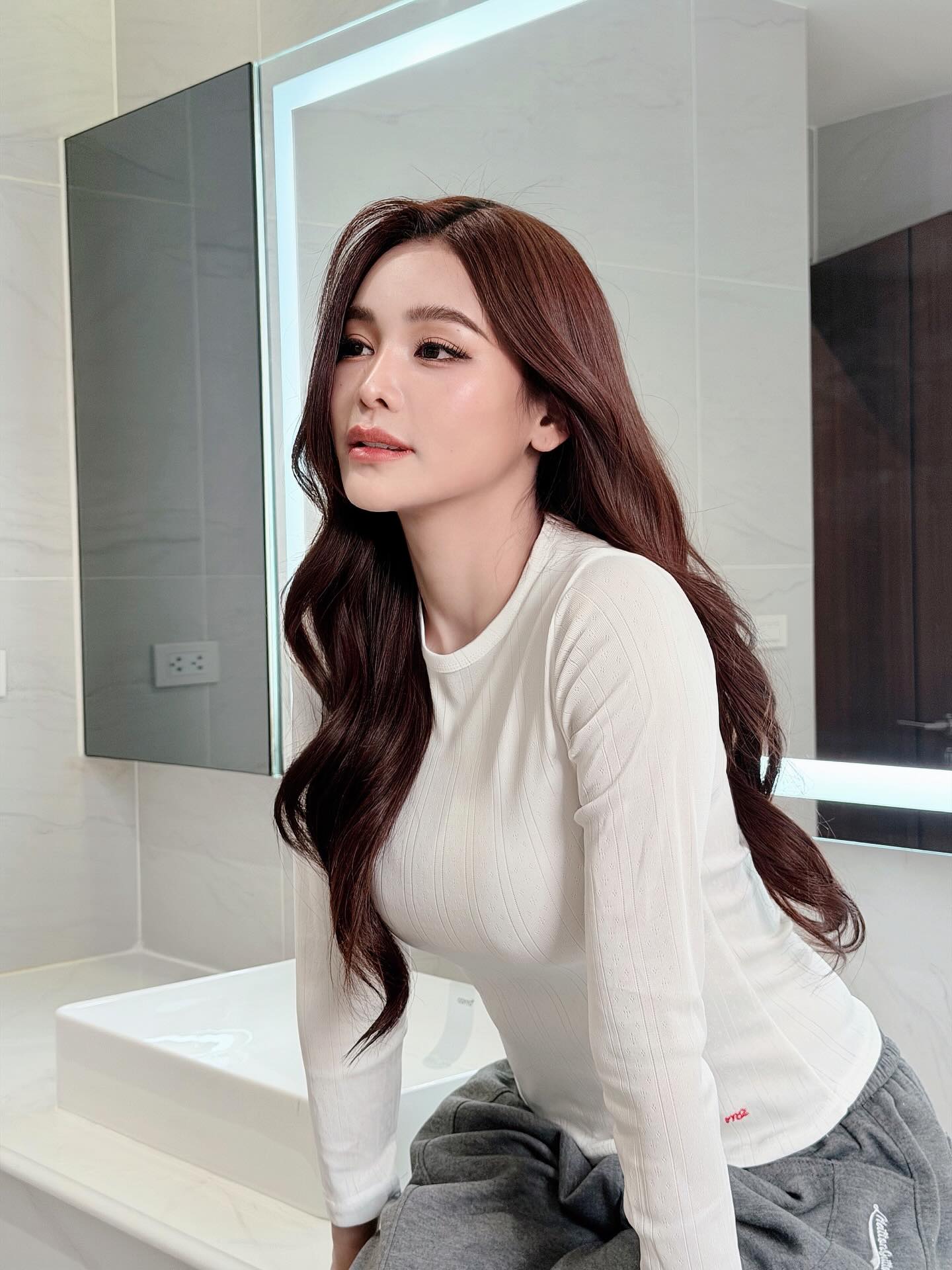 อิงฟ้า วราหะ