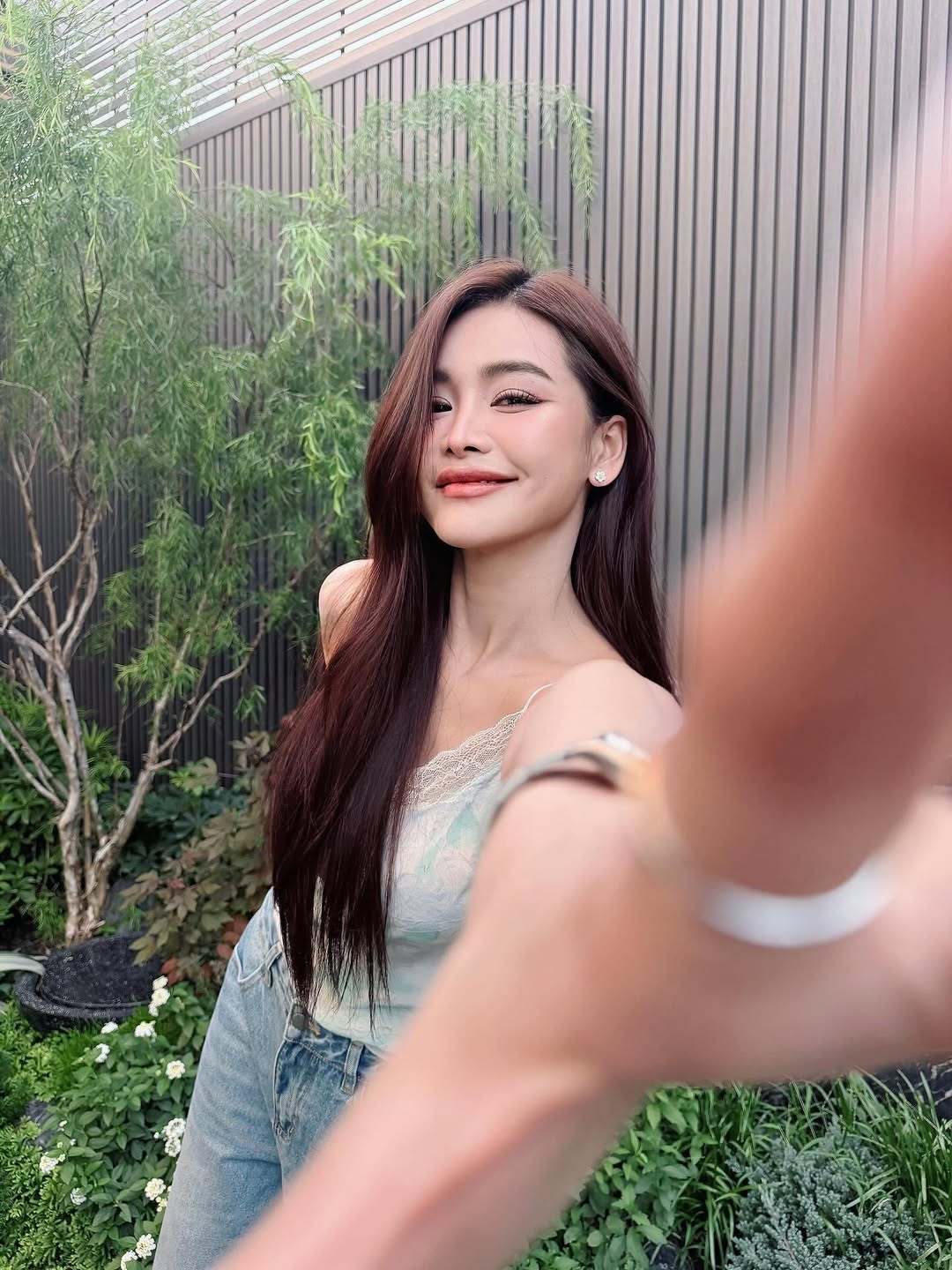 อิงฟ้า วราหะ