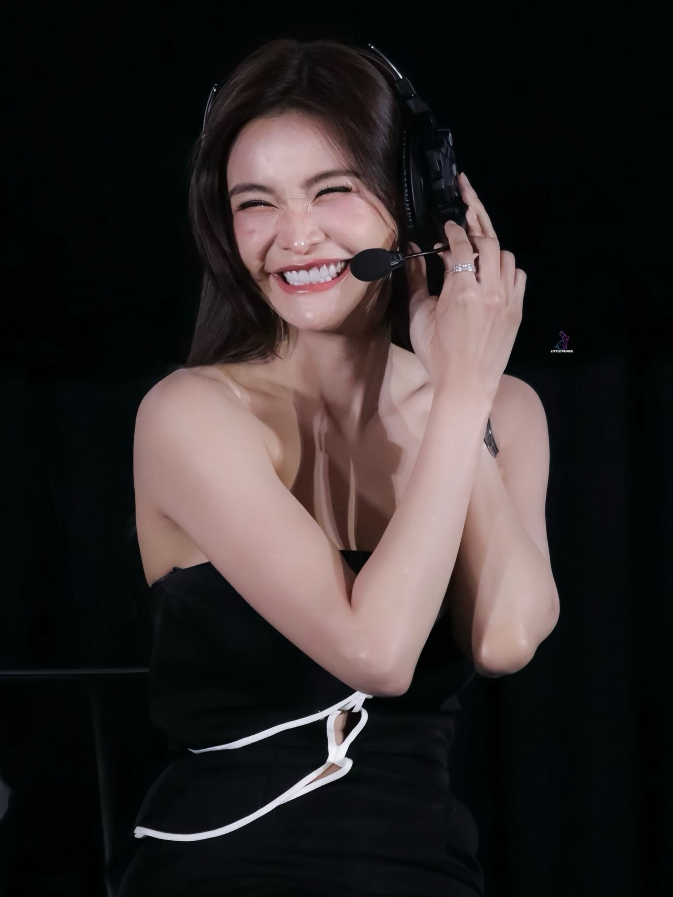 อิงฟ้า วราหะ