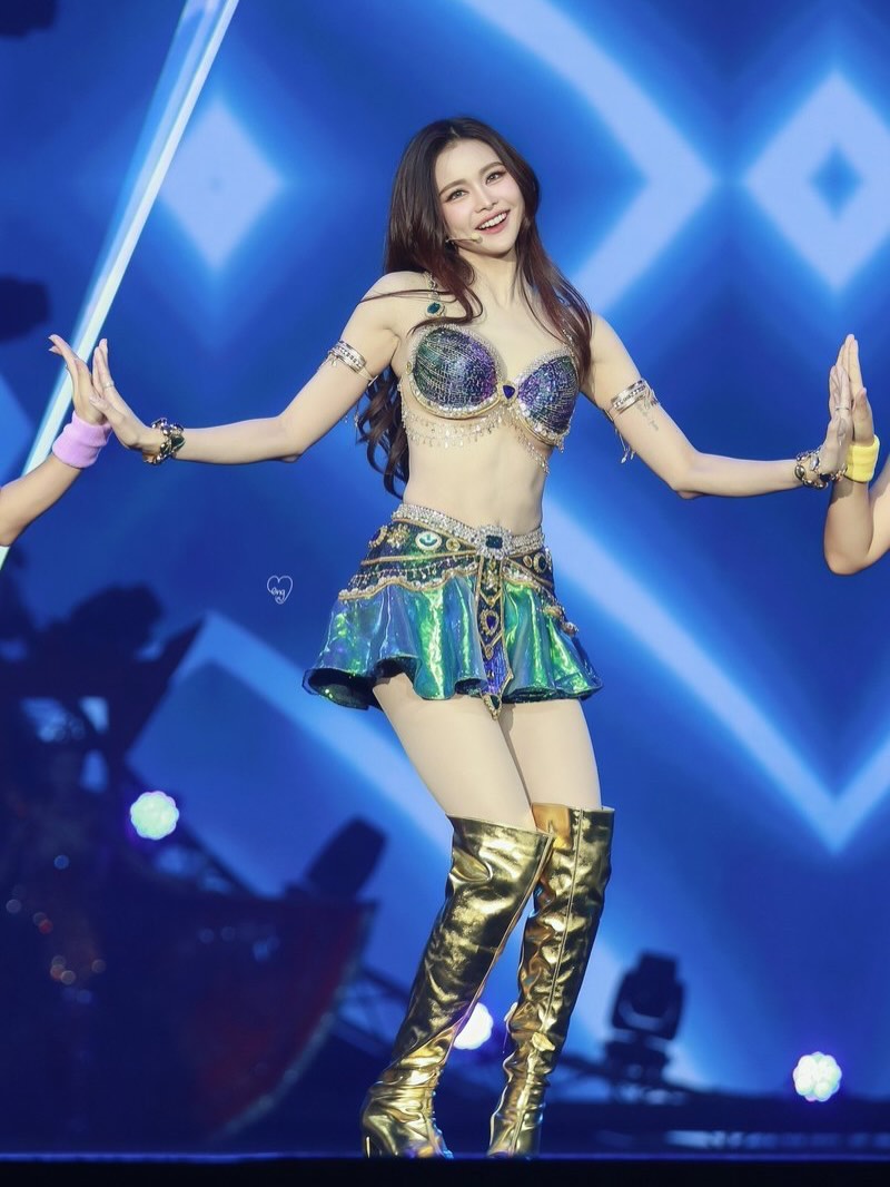 อิงฟ้า วราหะ