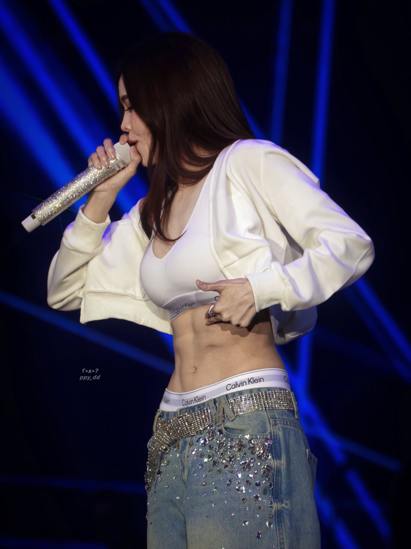 อิงฟ้า วราหะ