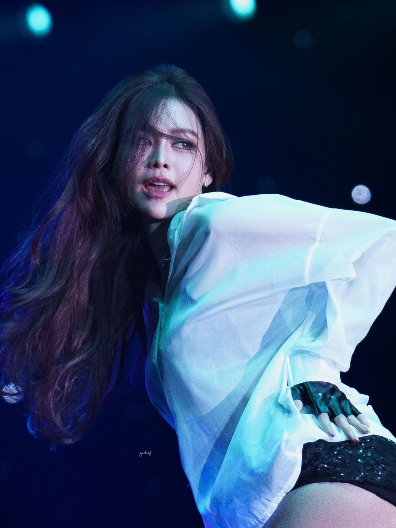 อิงฟ้า วราหะ