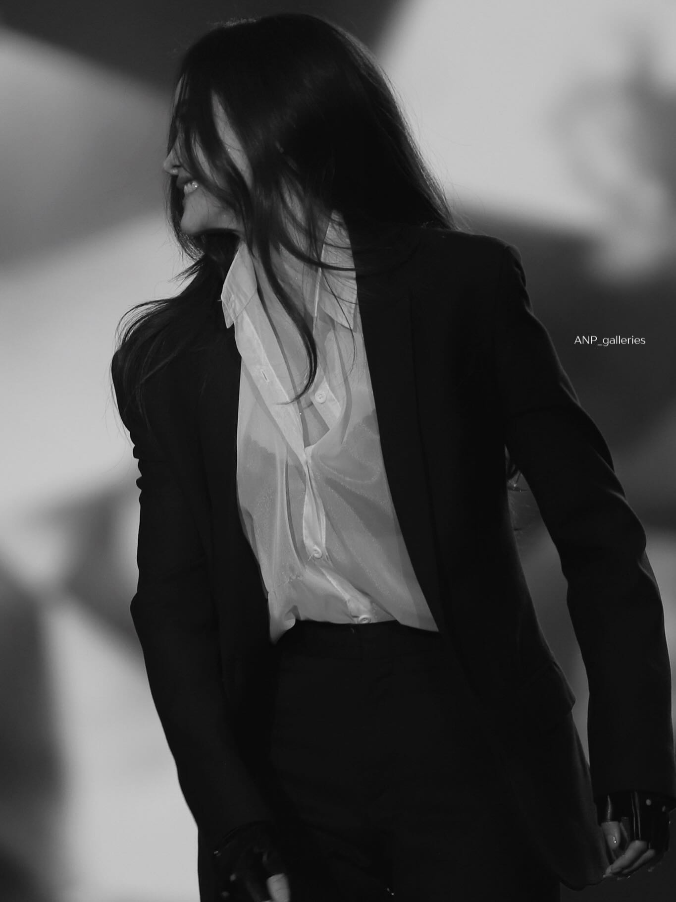อิงฟ้า วราหะ