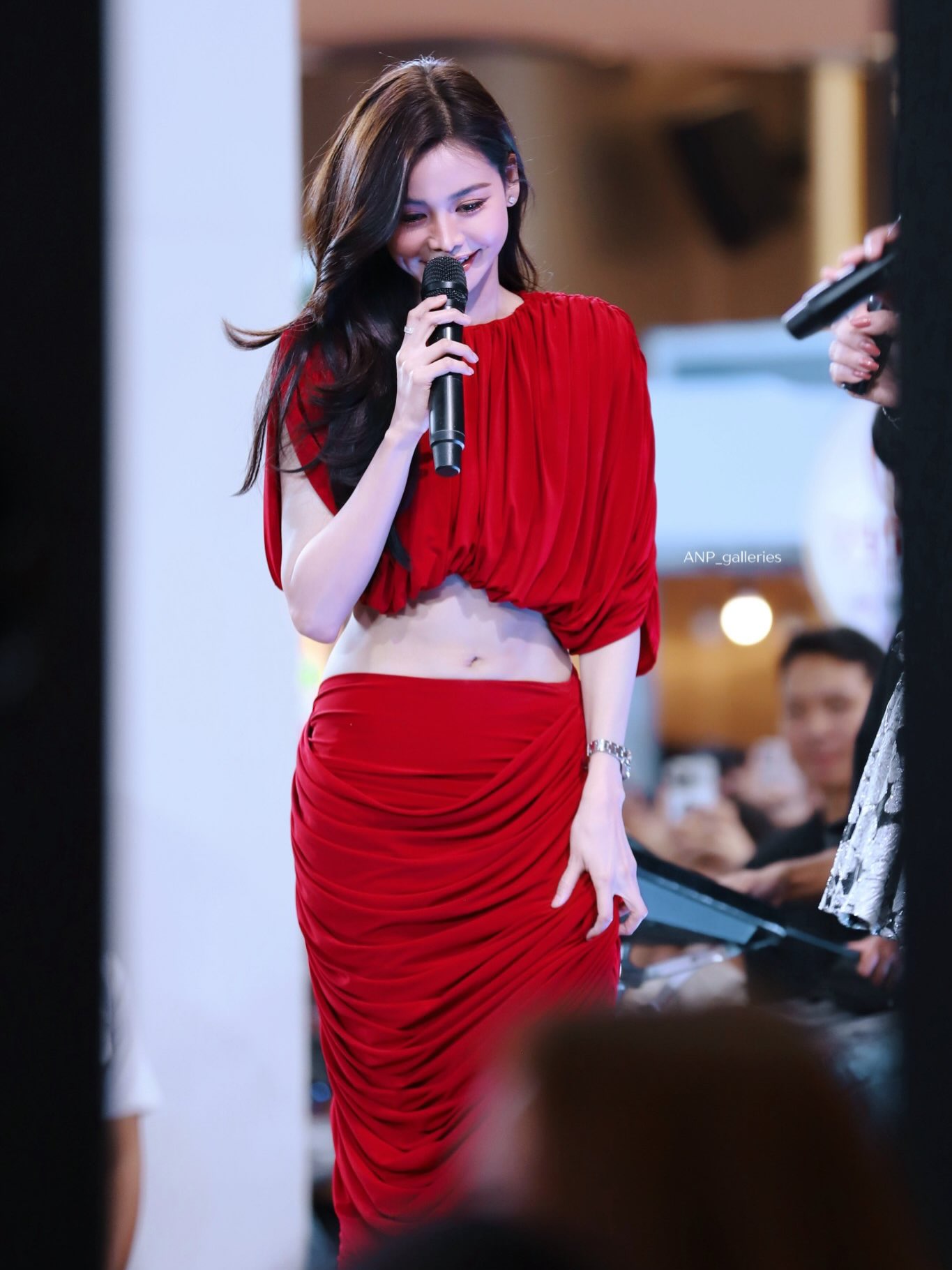 อิงฟ้า วราหะ