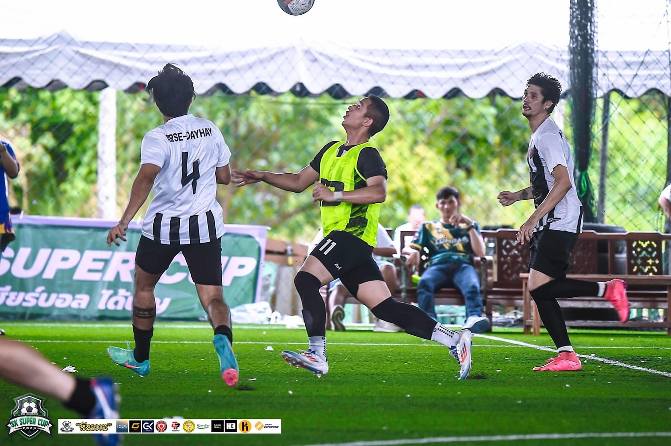 โดนัท - ภัทรพลฒ์ เดชพงษ์วรานนท์