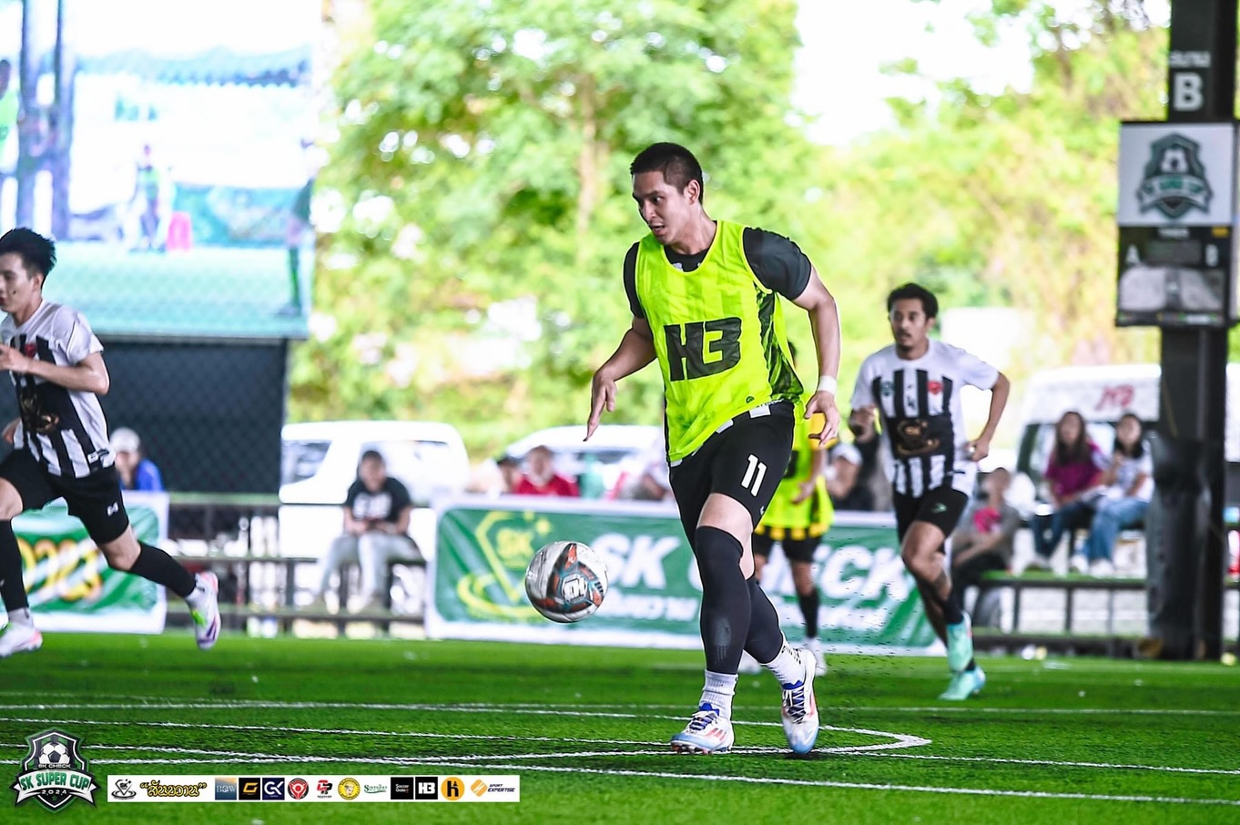 โดนัท - ภัทรพลฒ์ เดชพงษ์วรานนท์