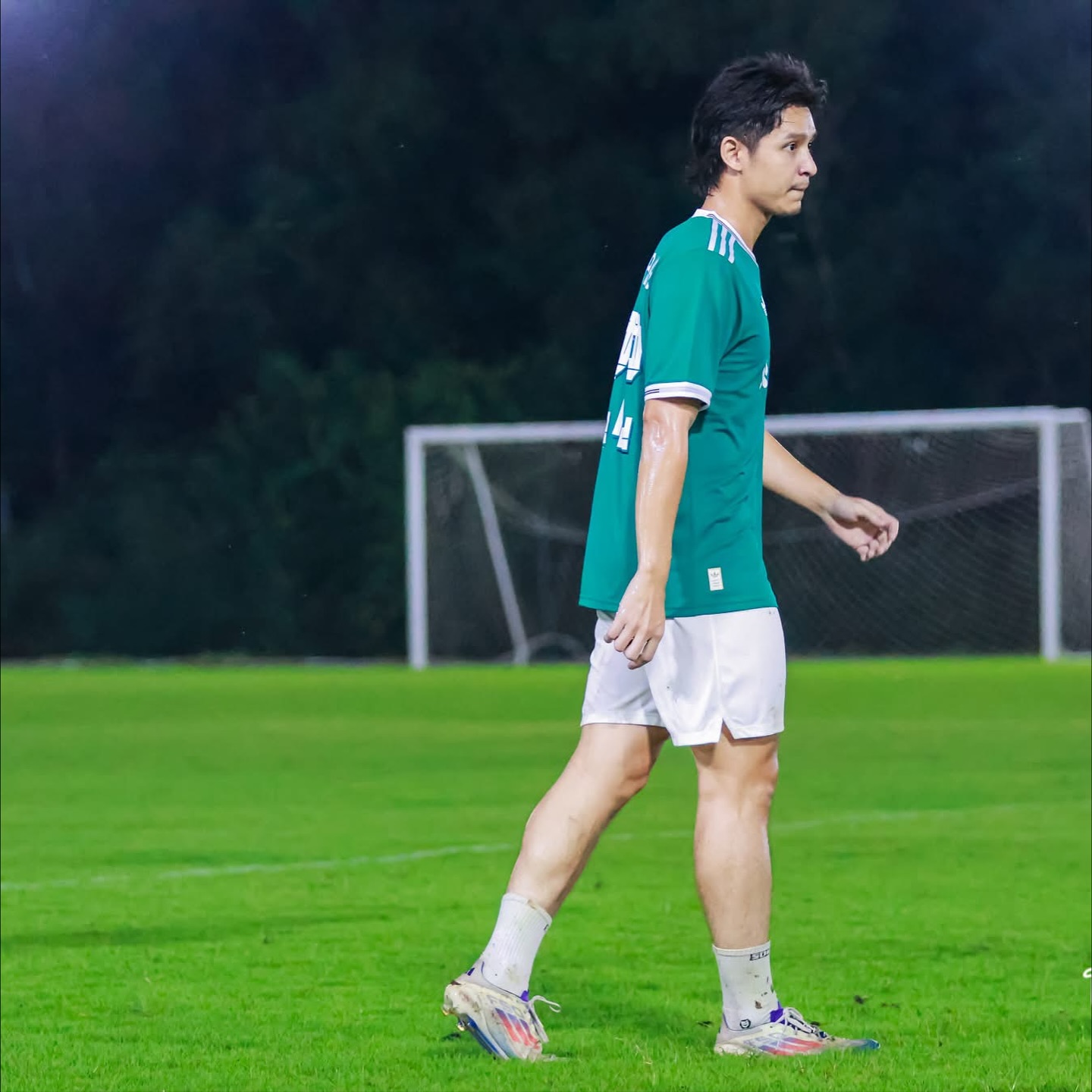 โดนัท - ภัทรพลฒ์ เดชพงษ์วรานนท์
