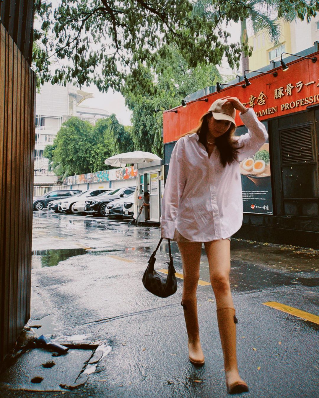 โบว์ - เบญจวรรณ อาร์ตเนอร์