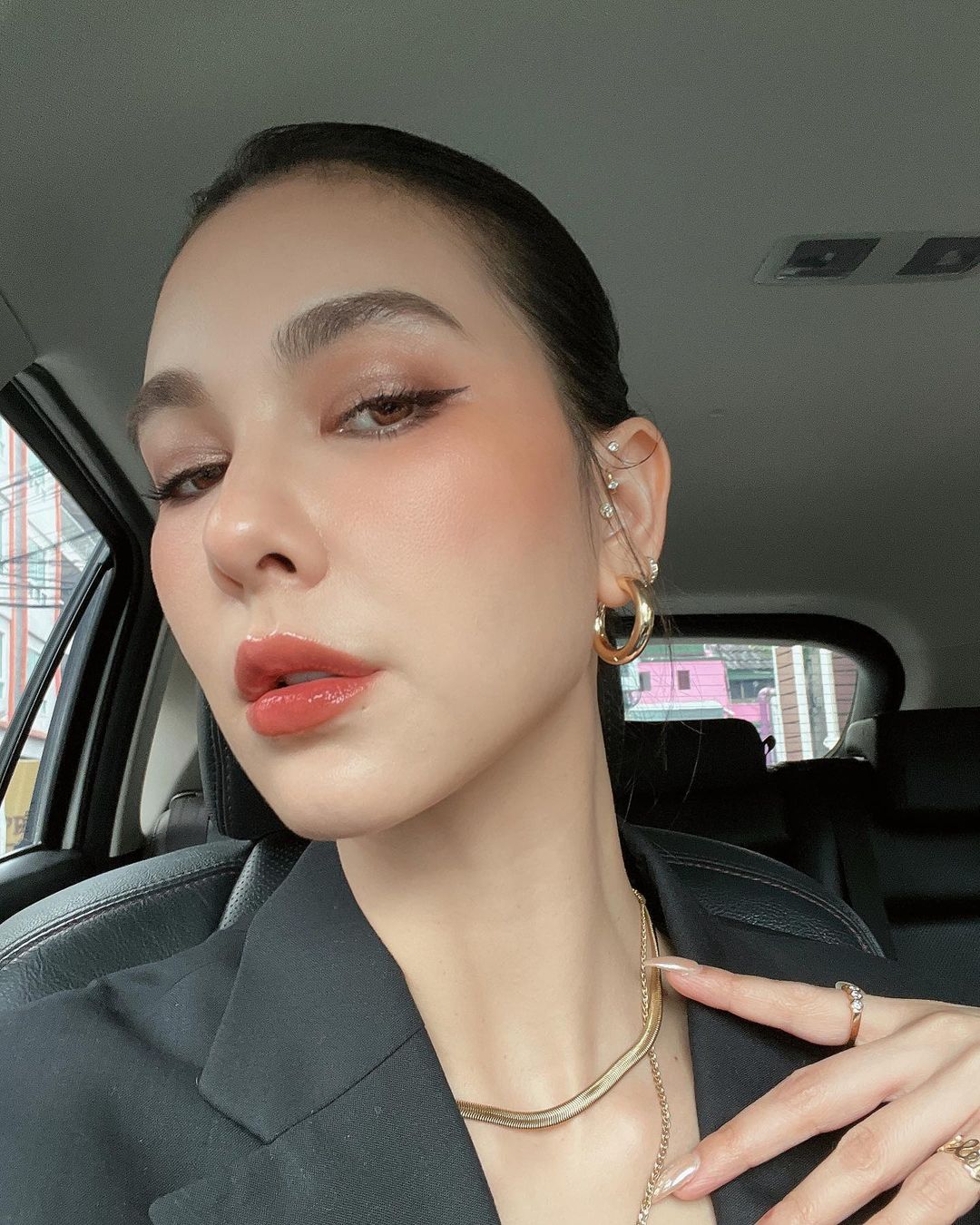 โบว์ - เบญจวรรณ อาร์ตเนอร์