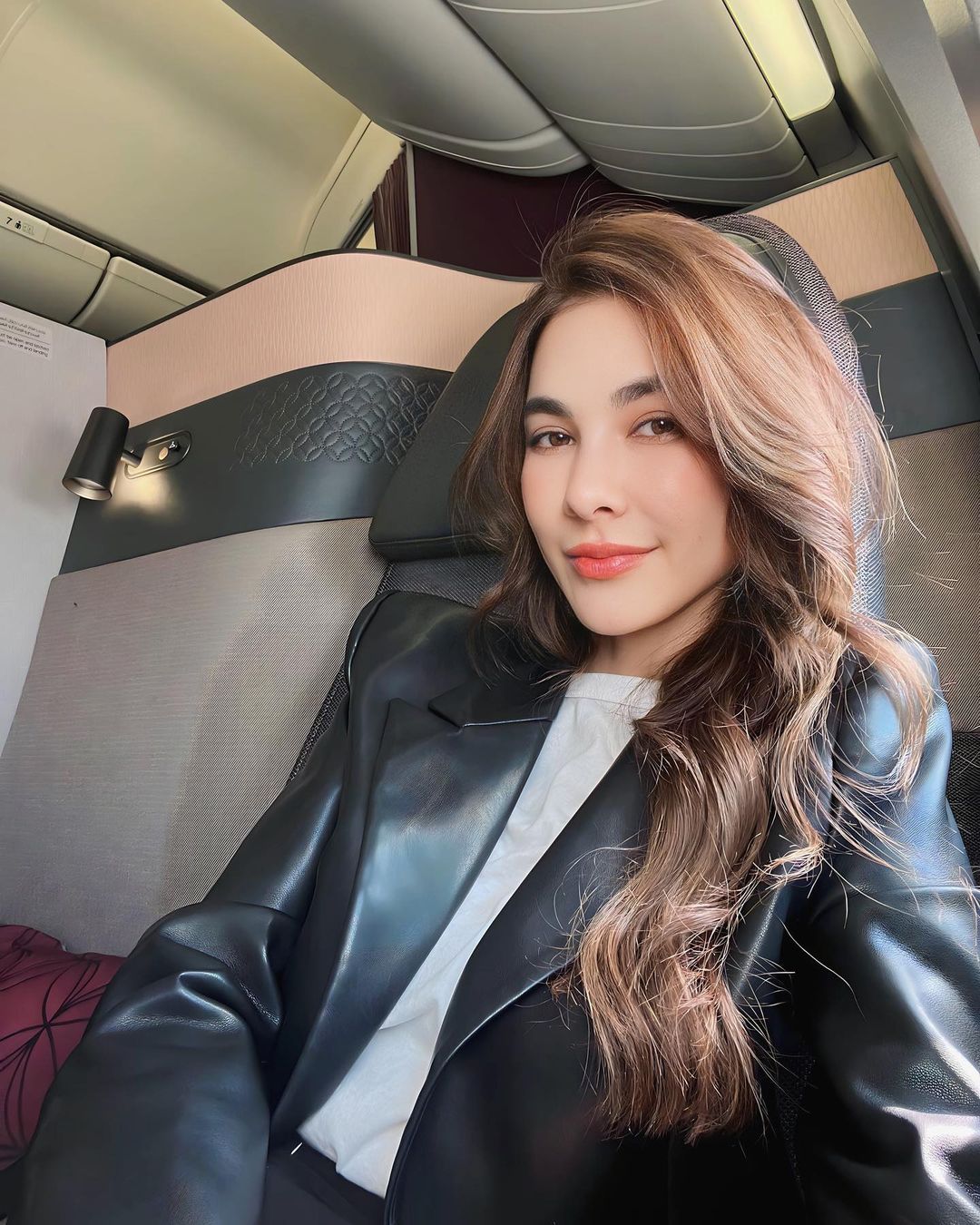 โบว์ - เบญจวรรณ อาร์ตเนอร์