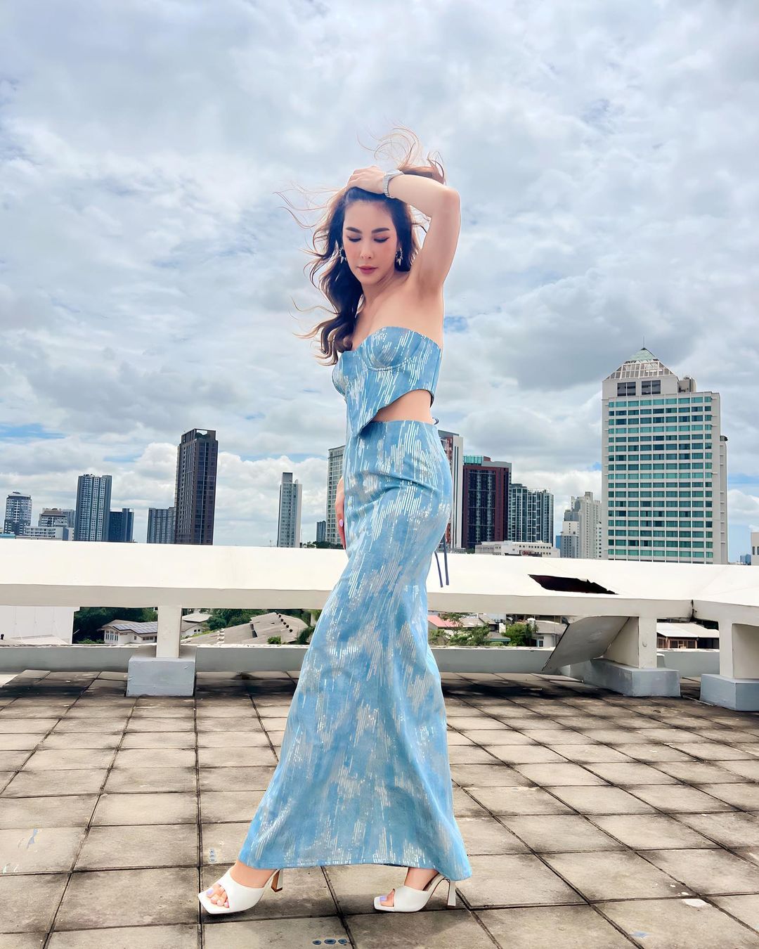 โบว์ - เบญจวรรณ อาร์ตเนอร์