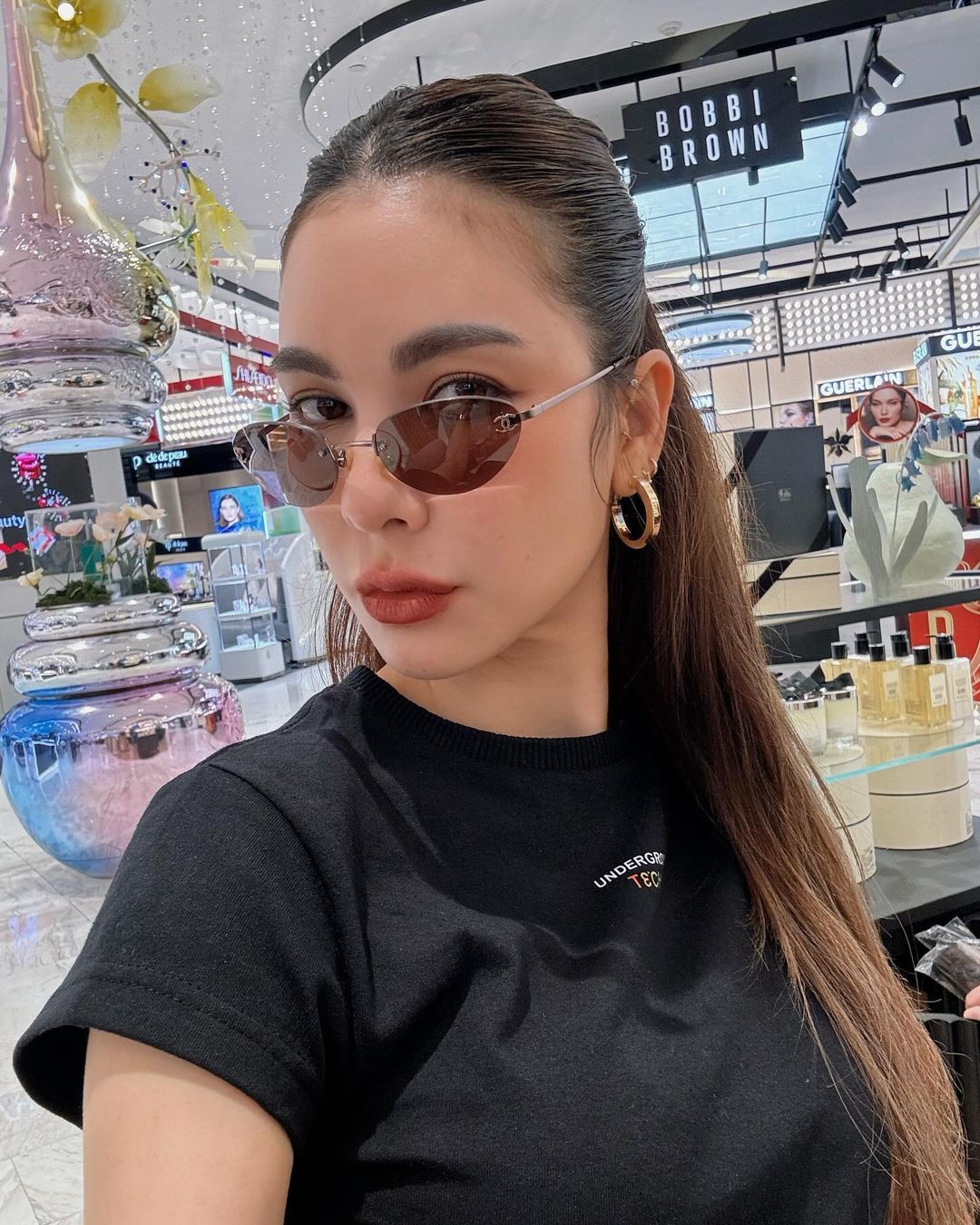 โบว์ - เบญจวรรณ อาร์ตเนอร์