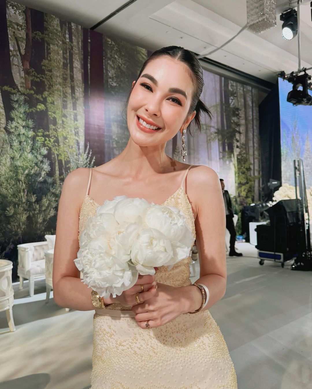 โบว์ - เบญจวรรณ อาร์ตเนอร์