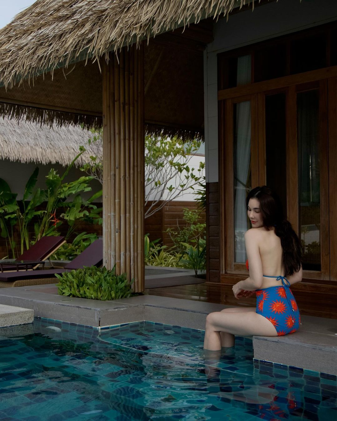 โบว์ - เบญจวรรณ อาร์ตเนอร์
