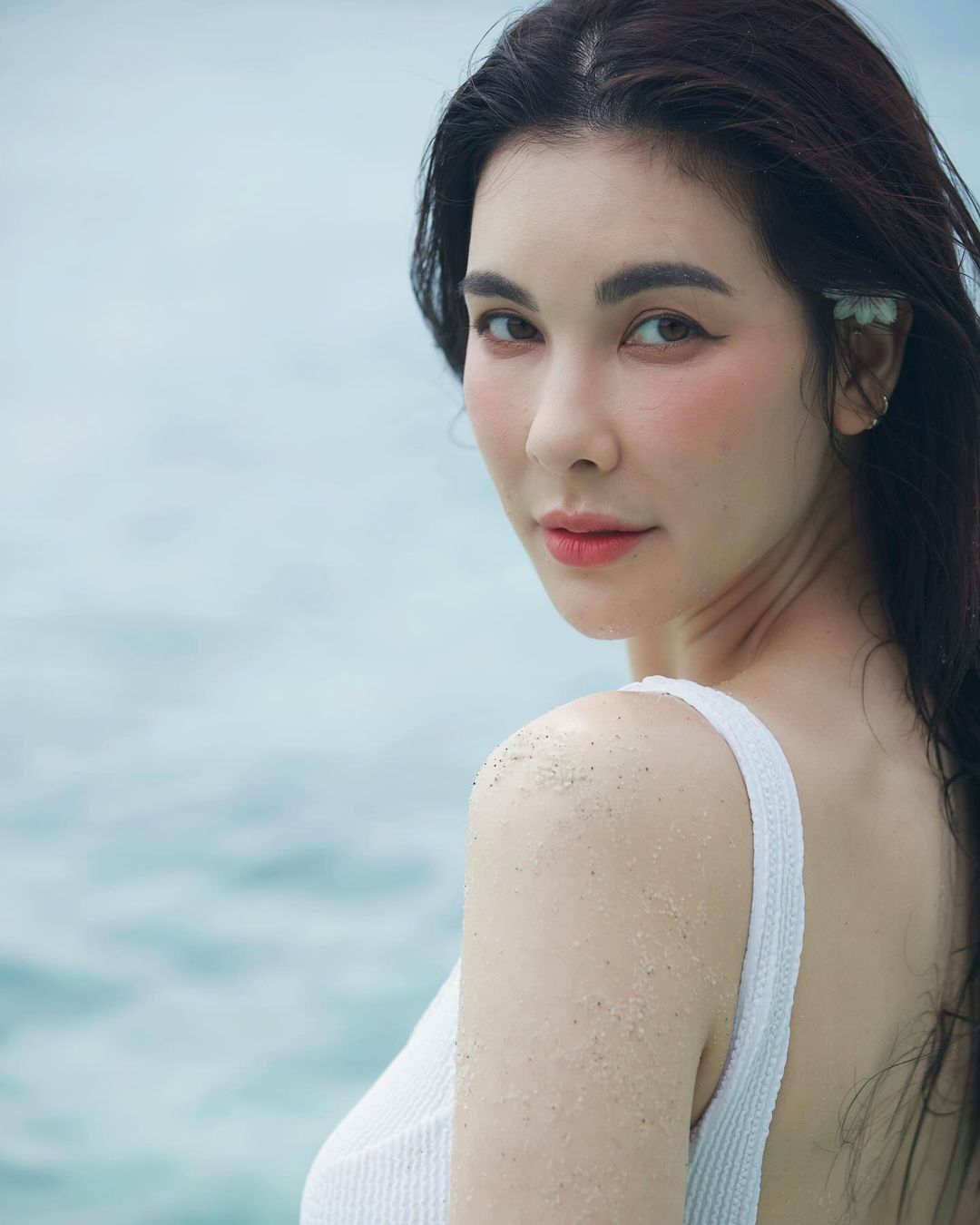 โบว์ - เบญจวรรณ อาร์ตเนอร์