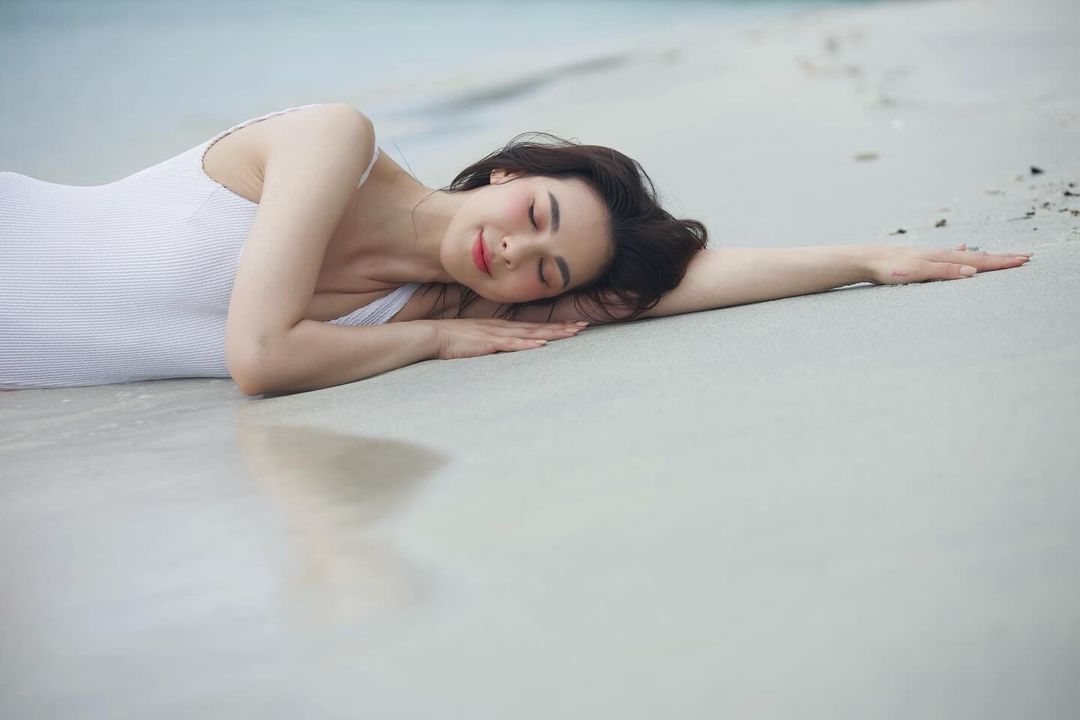 โบว์ - เบญจวรรณ อาร์ตเนอร์