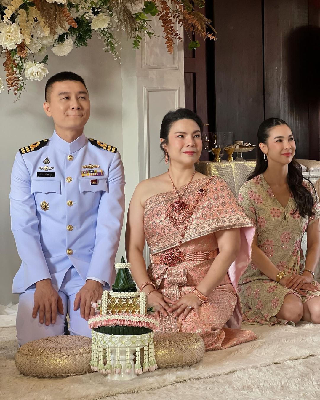 โบว์ - เบญจวรรณ อาร์ตเนอร์