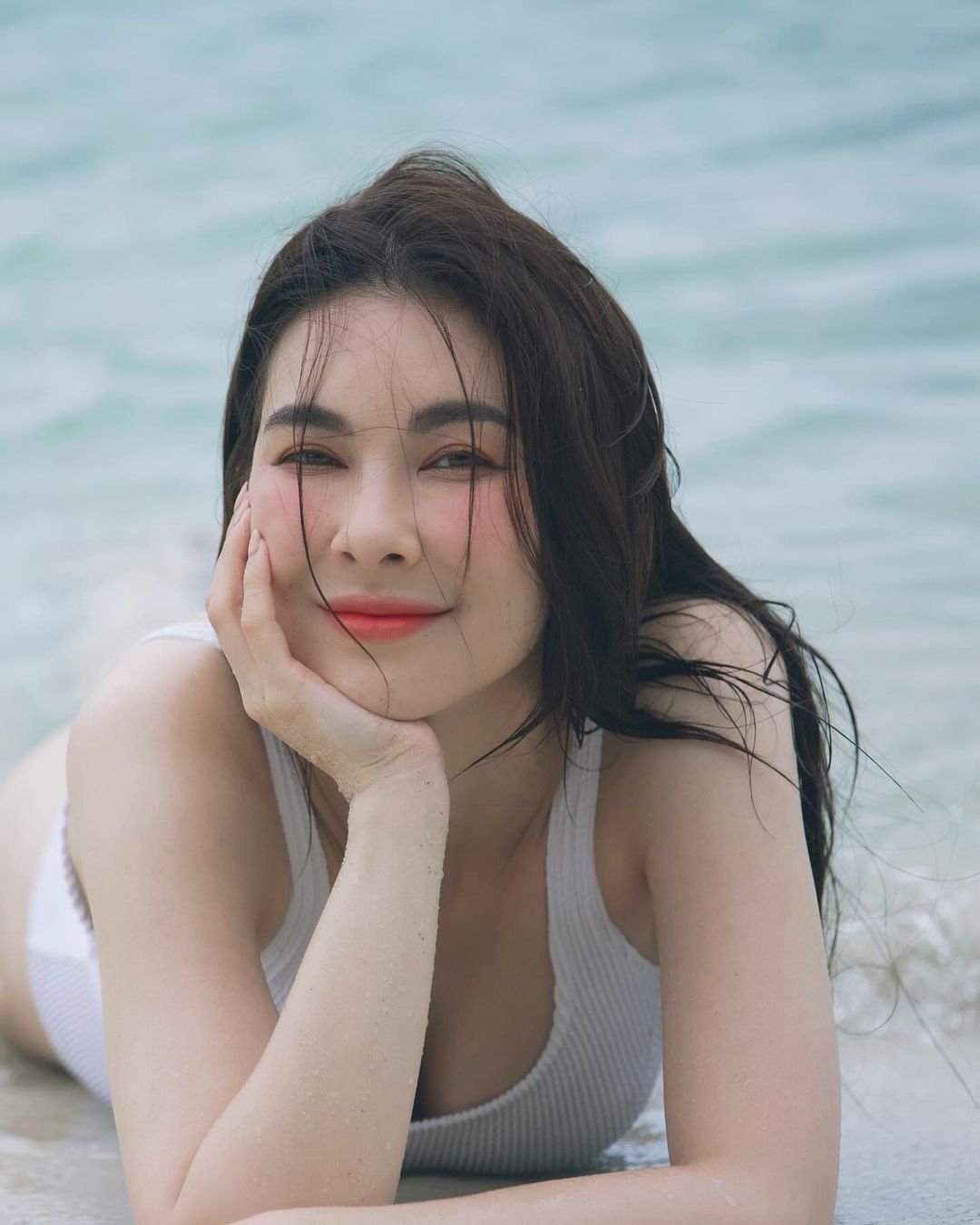 โบว์ - เบญจวรรณ อาร์ตเนอร์