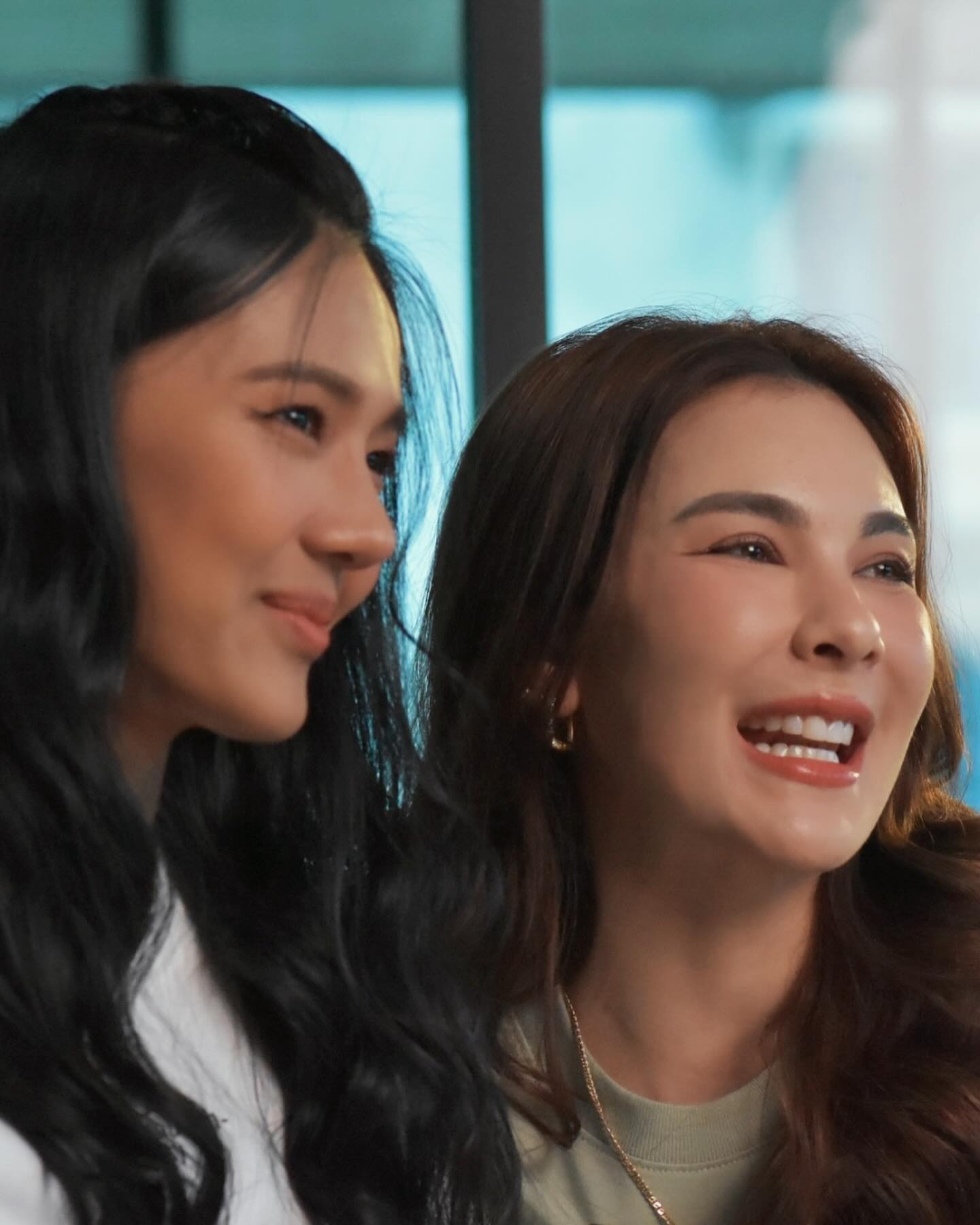 โบว์ - เบญจวรรณ อาร์ตเนอร์
