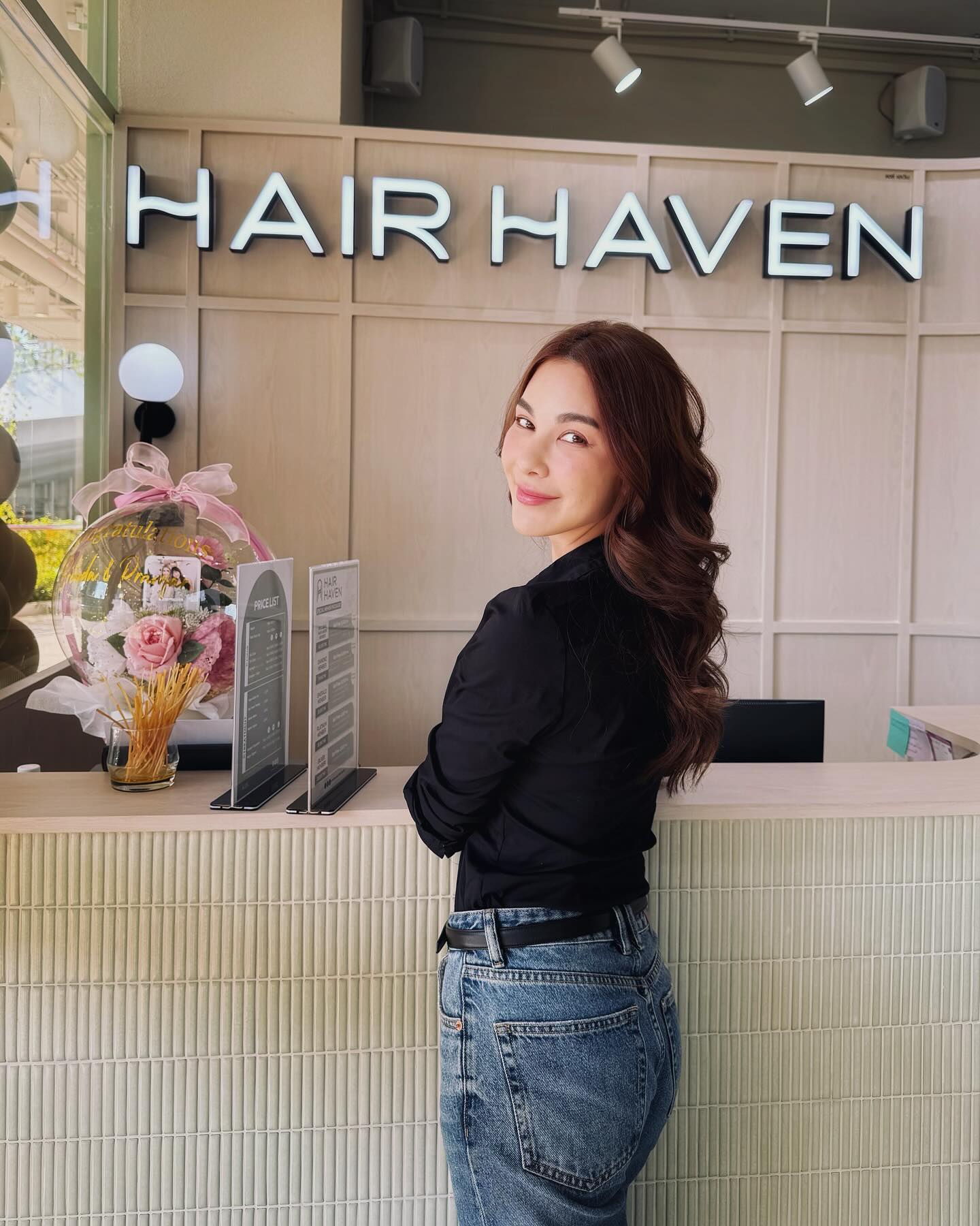 โบว์ - เบญจวรรณ อาร์ตเนอร์