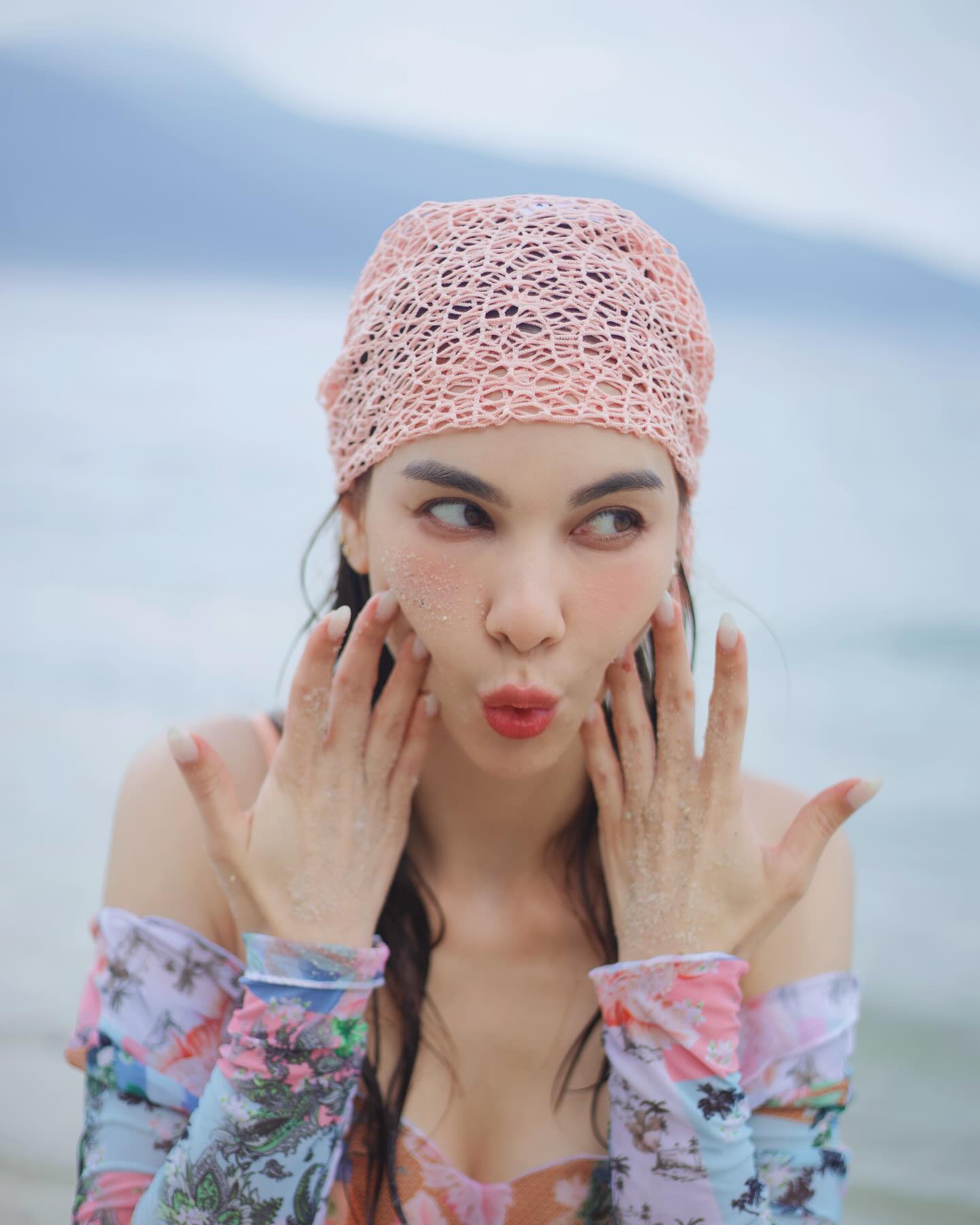 โบว์ - เบญจวรรณ อาร์ตเนอร์